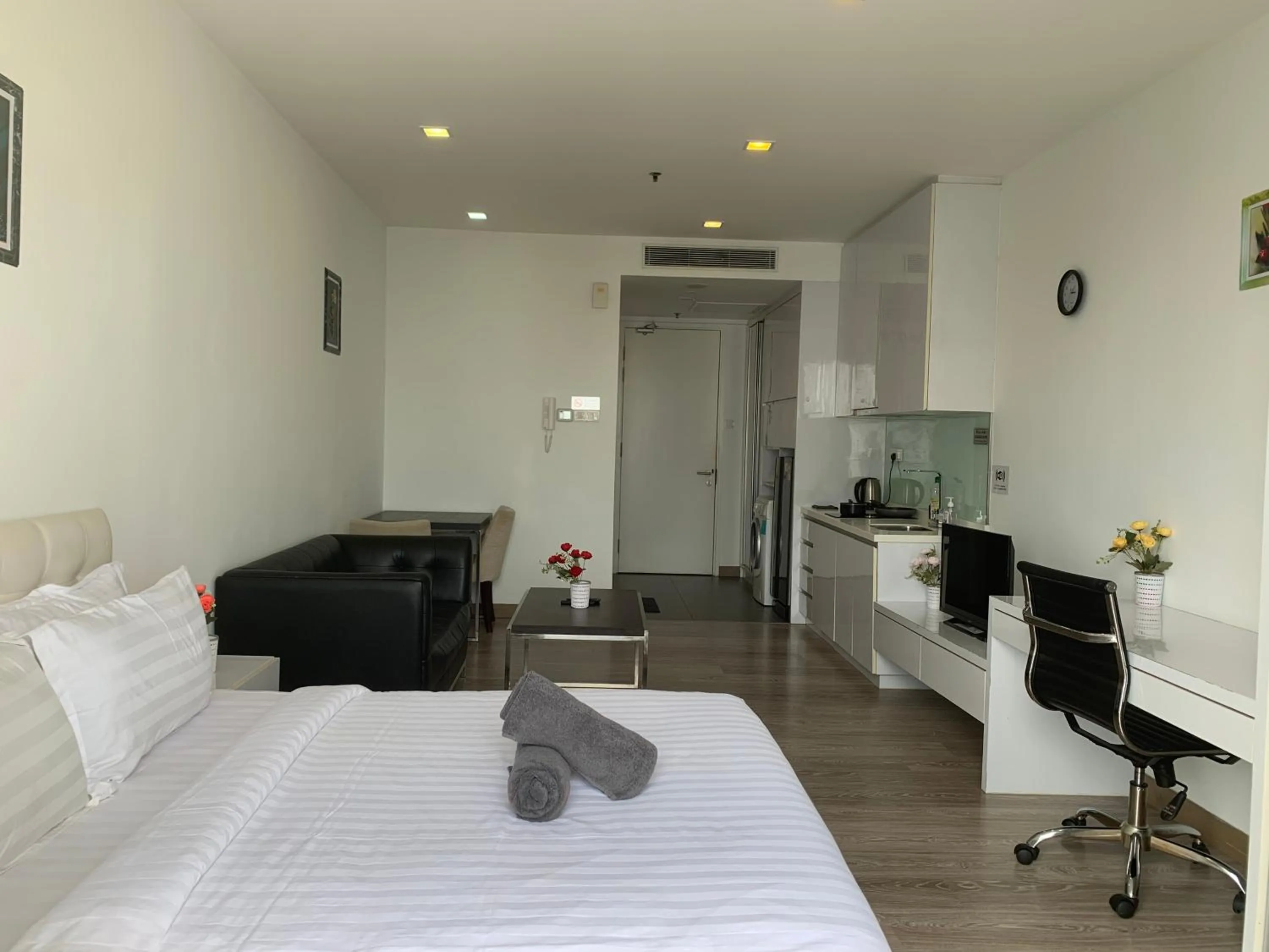 Bed in RS Suites In Bukit Bintang