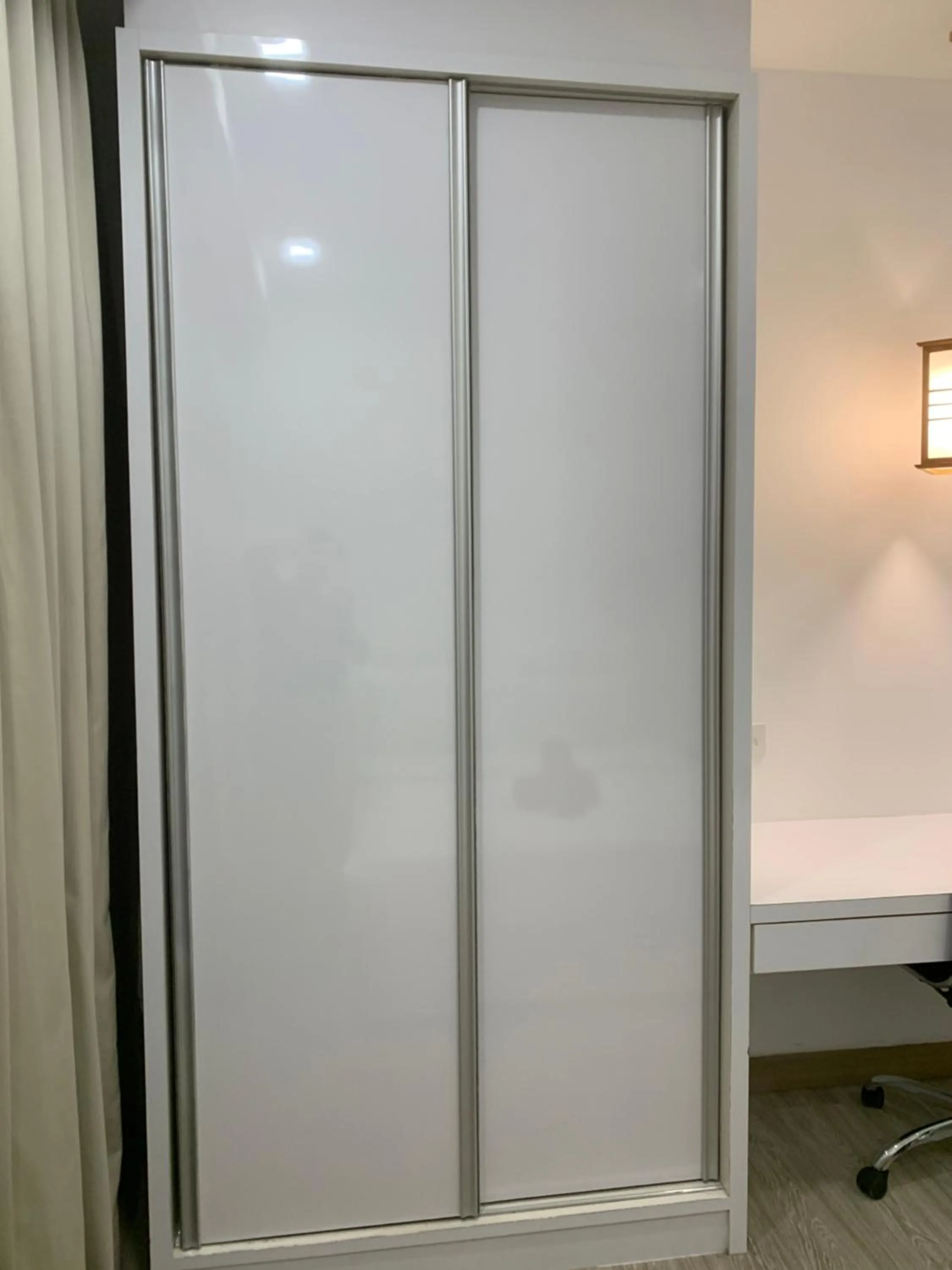 wardrobe in RS Suites In Bukit Bintang