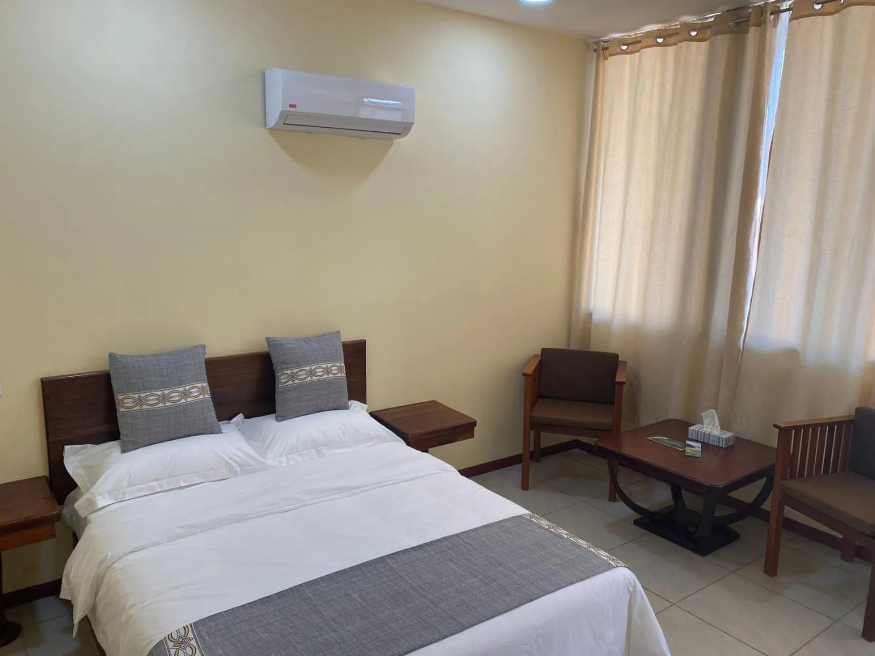 Bedroom, Bed in Villa Garita Inn