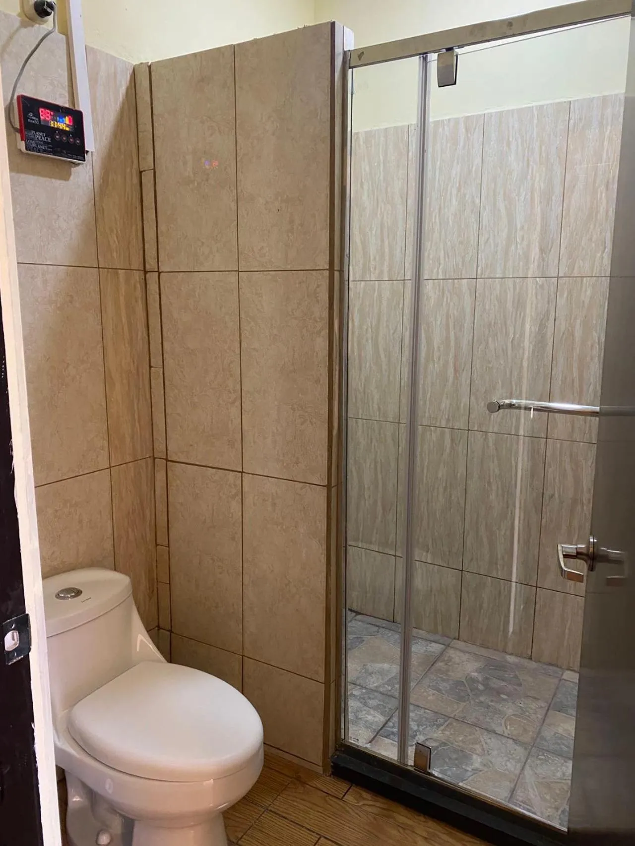 Shower in Villa Garita Inn