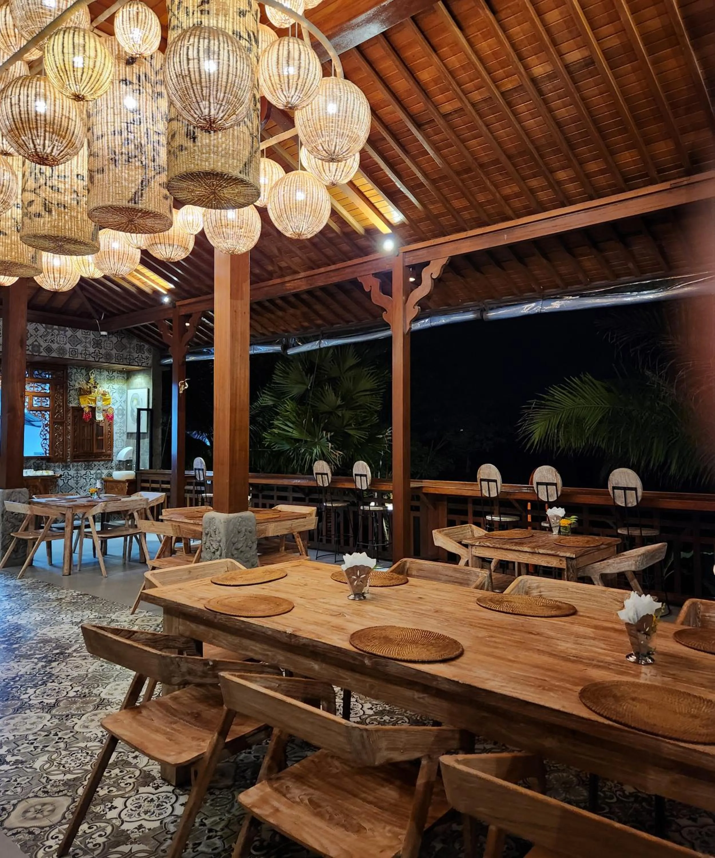 Restaurant/places to eat in Pinggala Villa Ubud