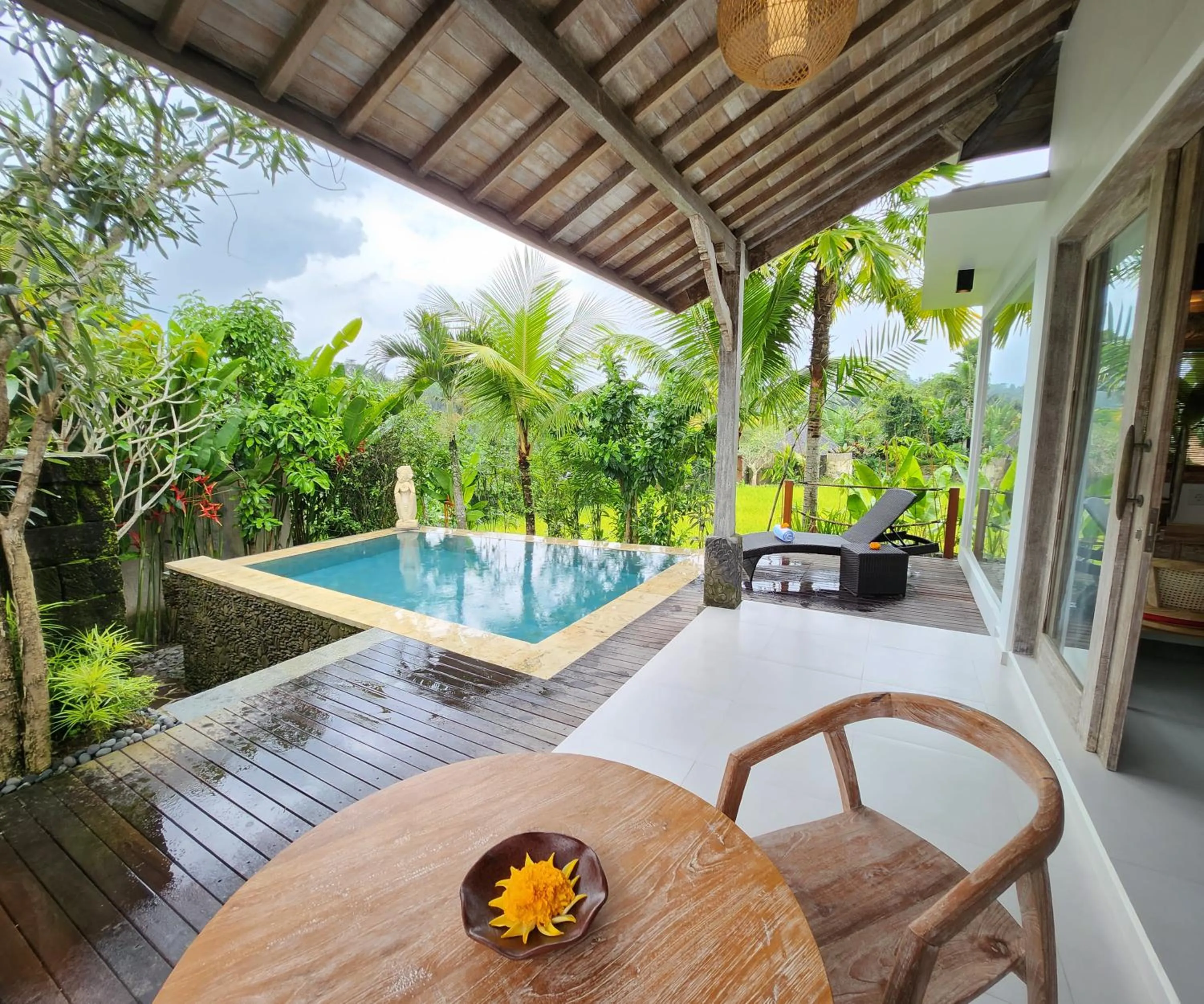 Seating area in Pinggala Villa Ubud