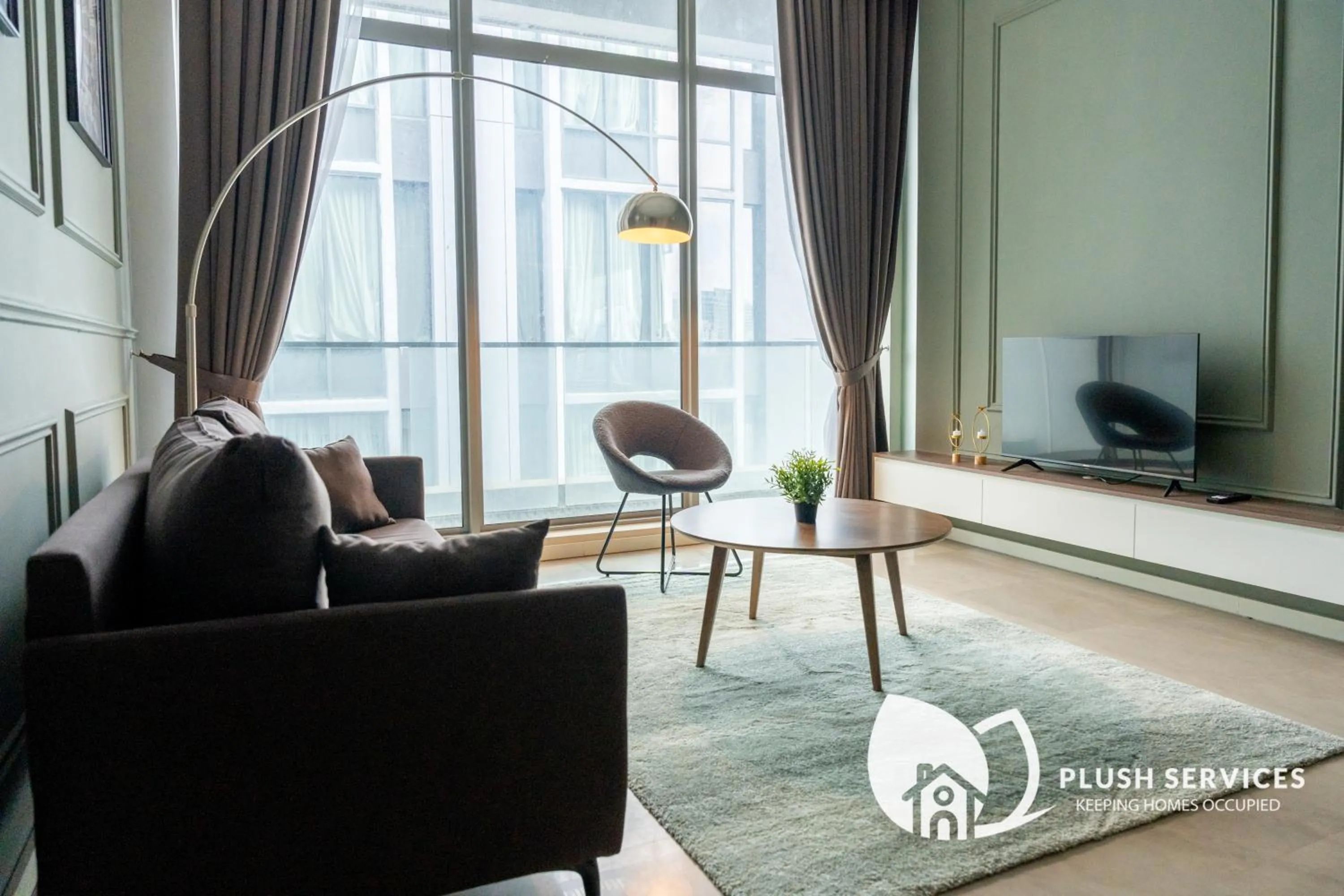 Living room in Fairlane Residences by Plush