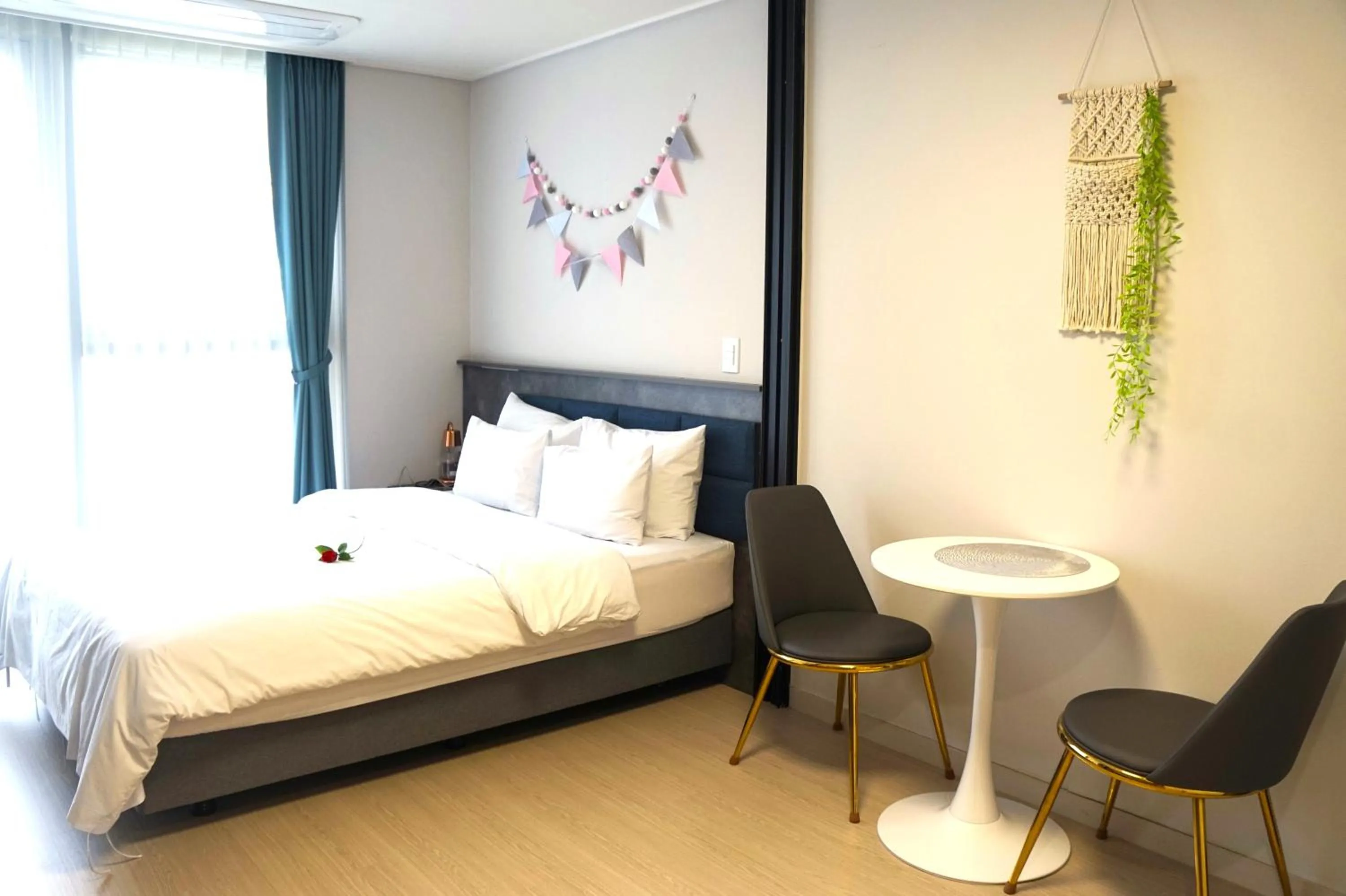 Bed in Wellstay hotel Incheon