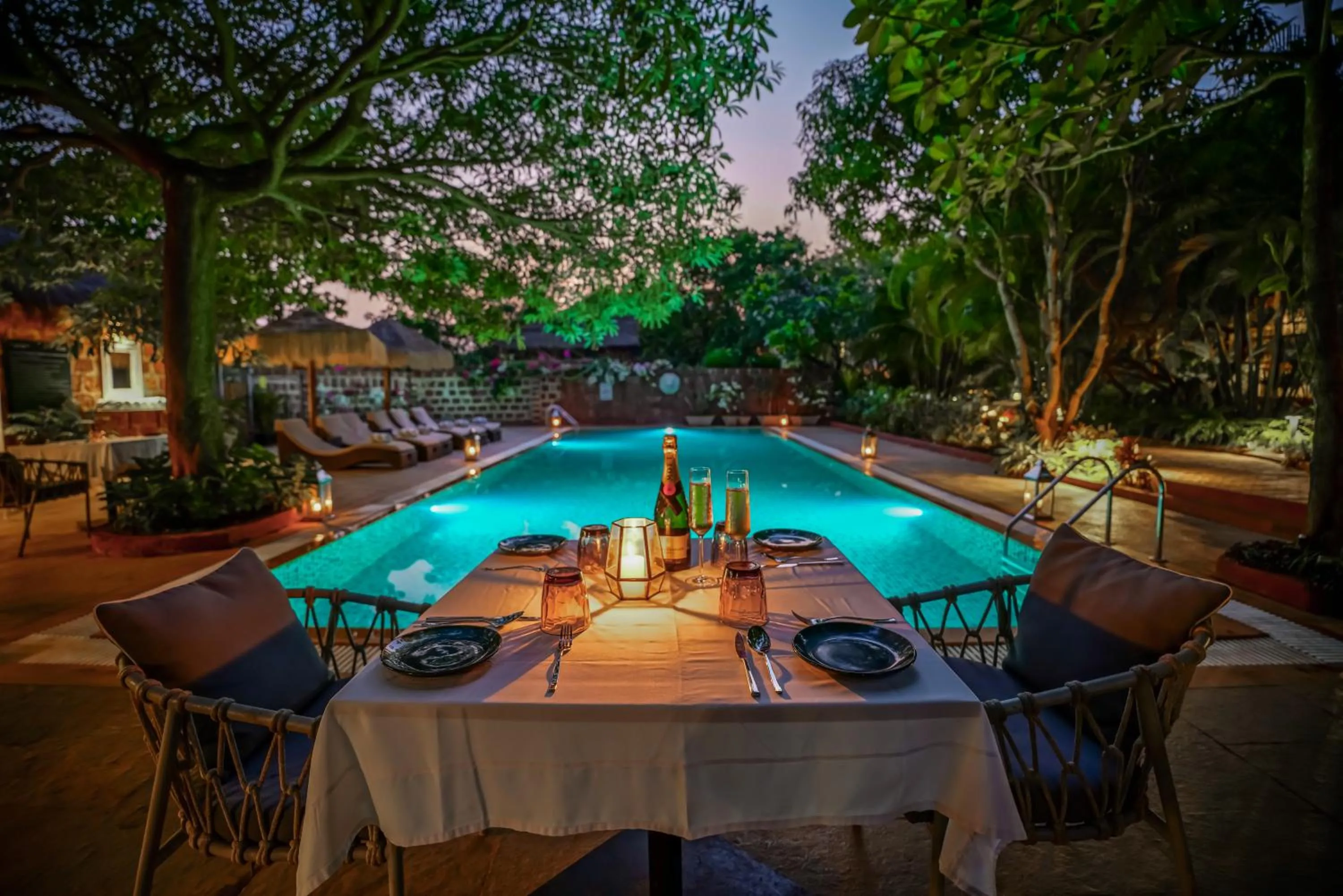 Swimming pool in LaRiSa Resort & Spa, Ashwem