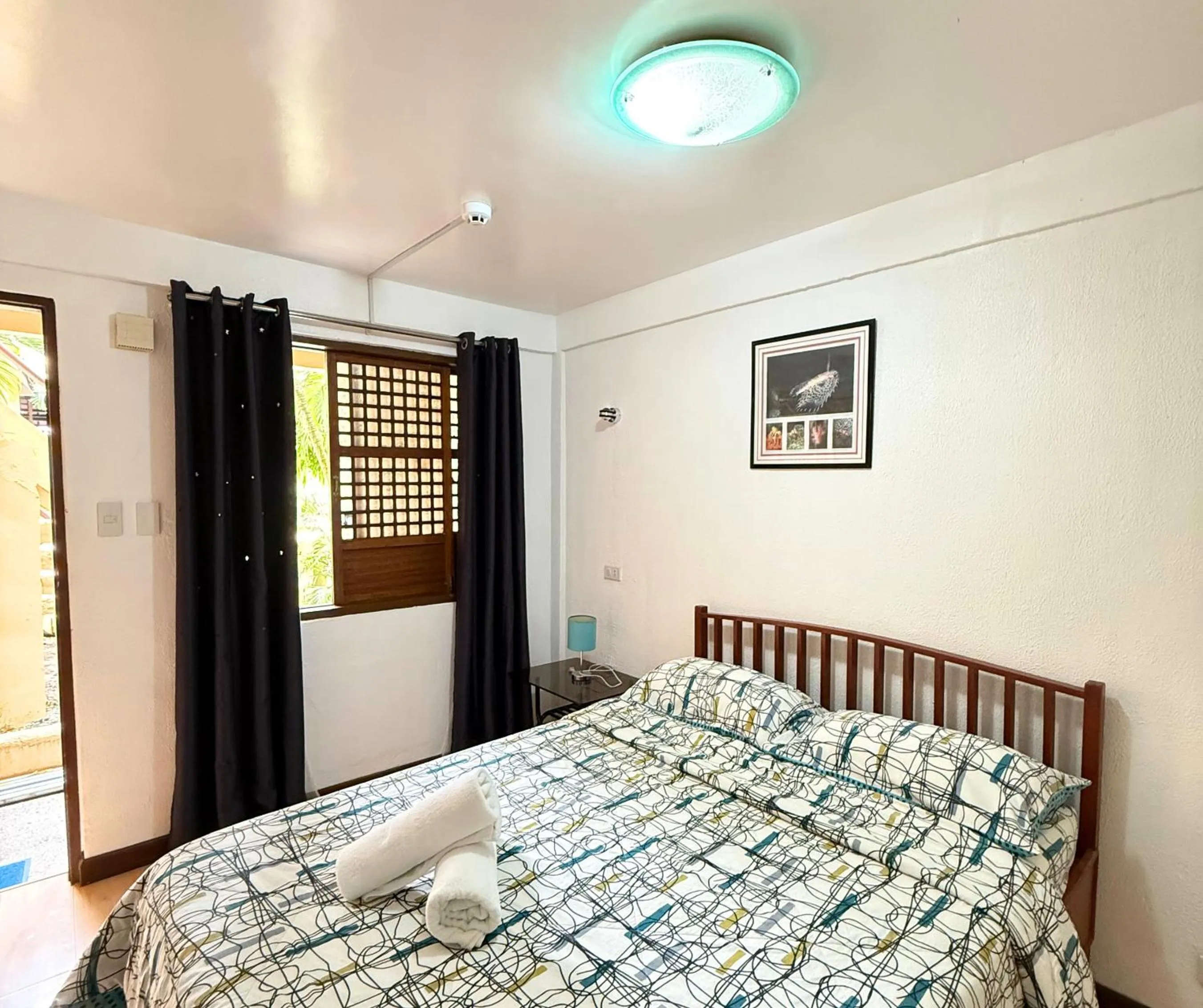 Bed in Lalaguna Beach Club & Dive Centre