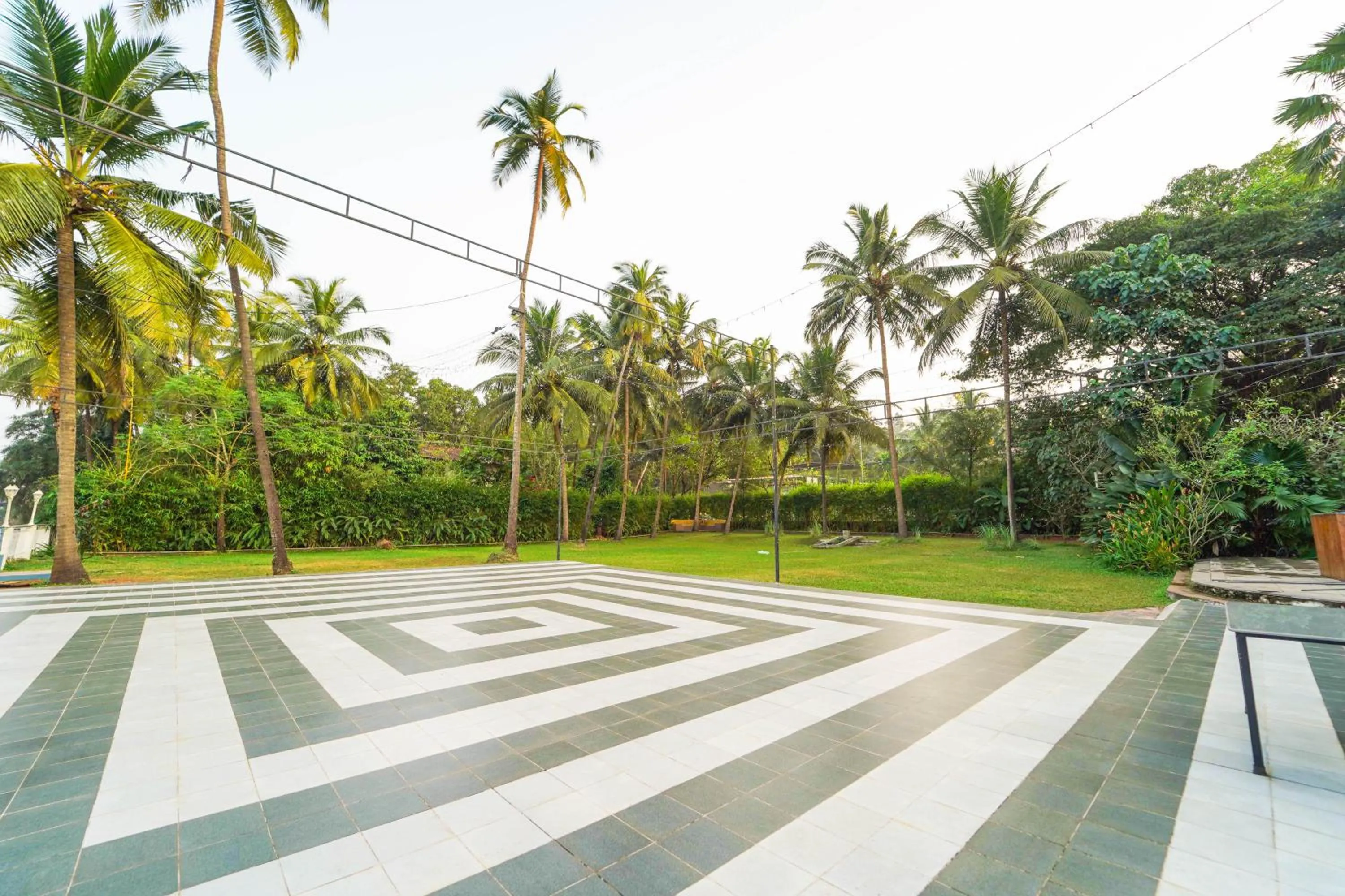 Blu Missel By The River