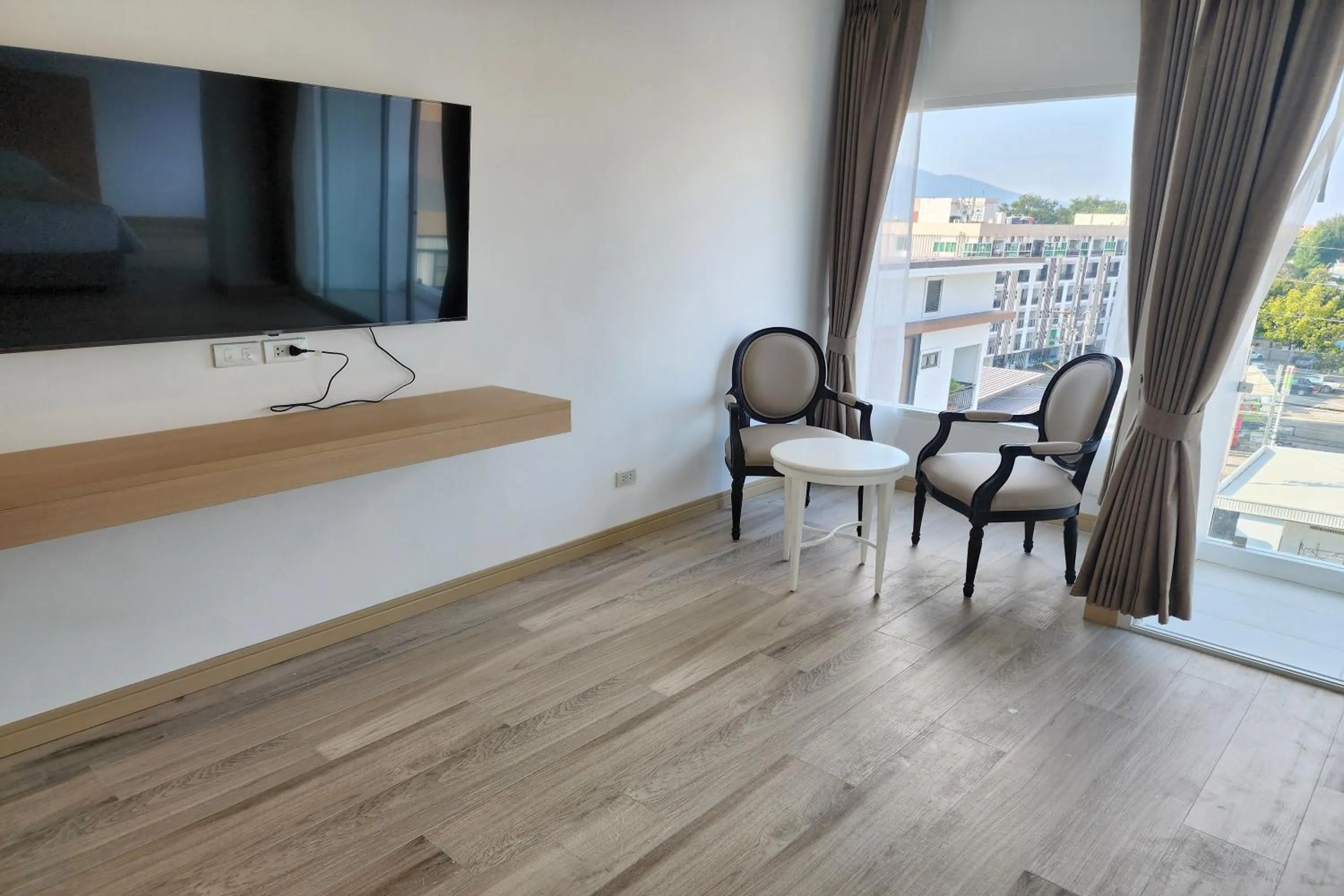 Dining area in Arsh Boutique Hotel