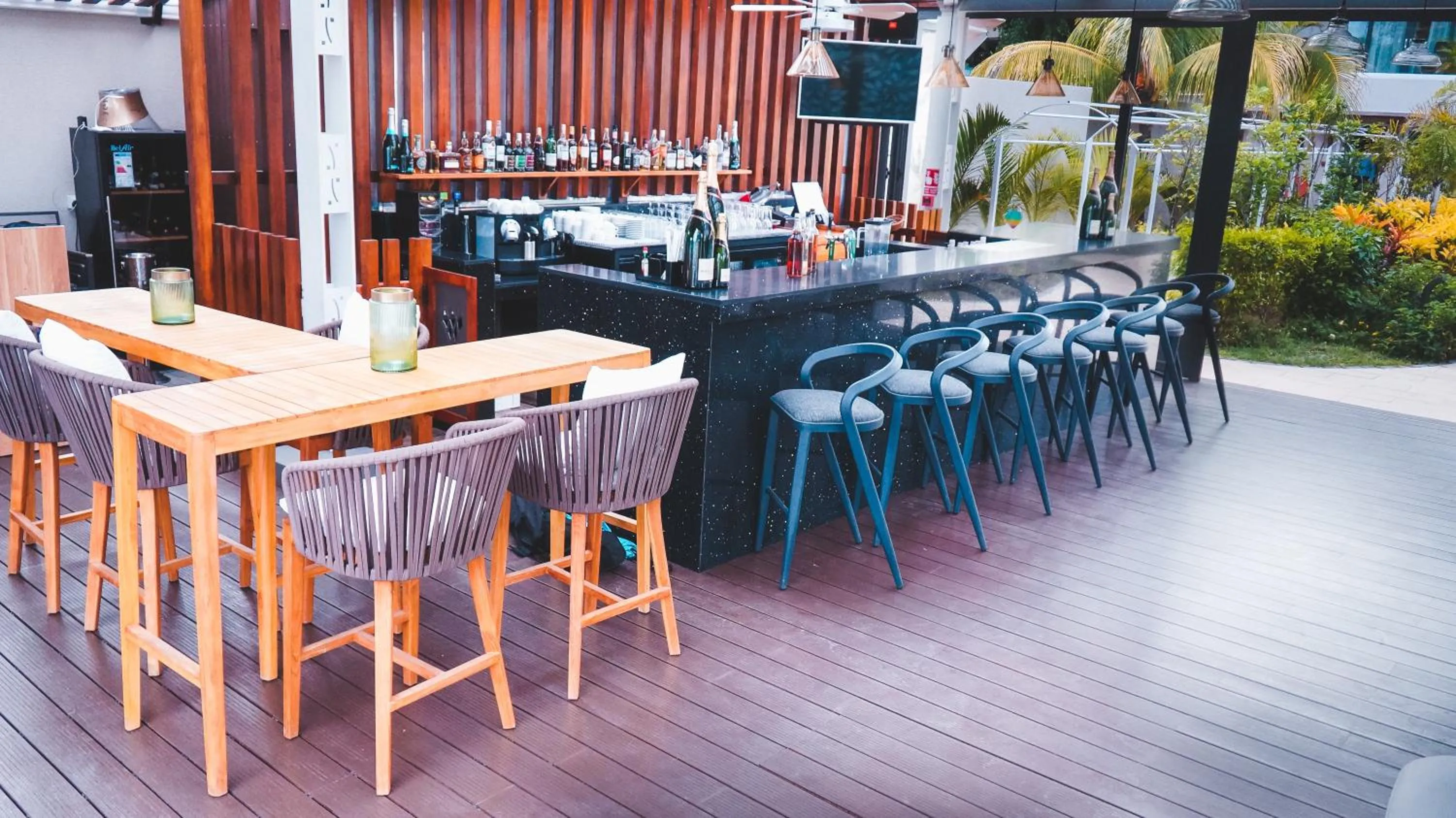 Lounge or bar in Wonders Beach Boutique Hotel