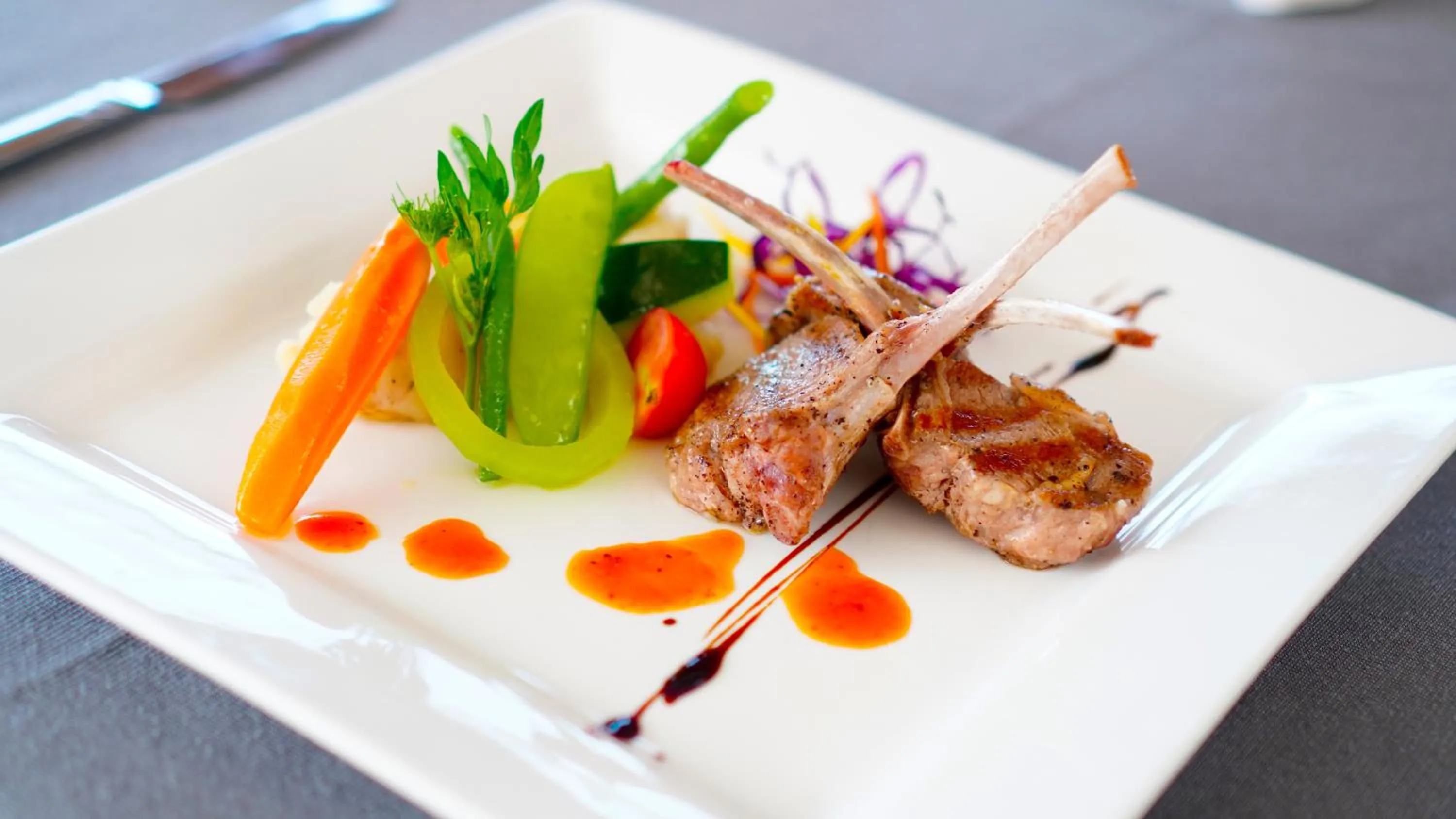 Food in Wonders Beach Boutique Hotel