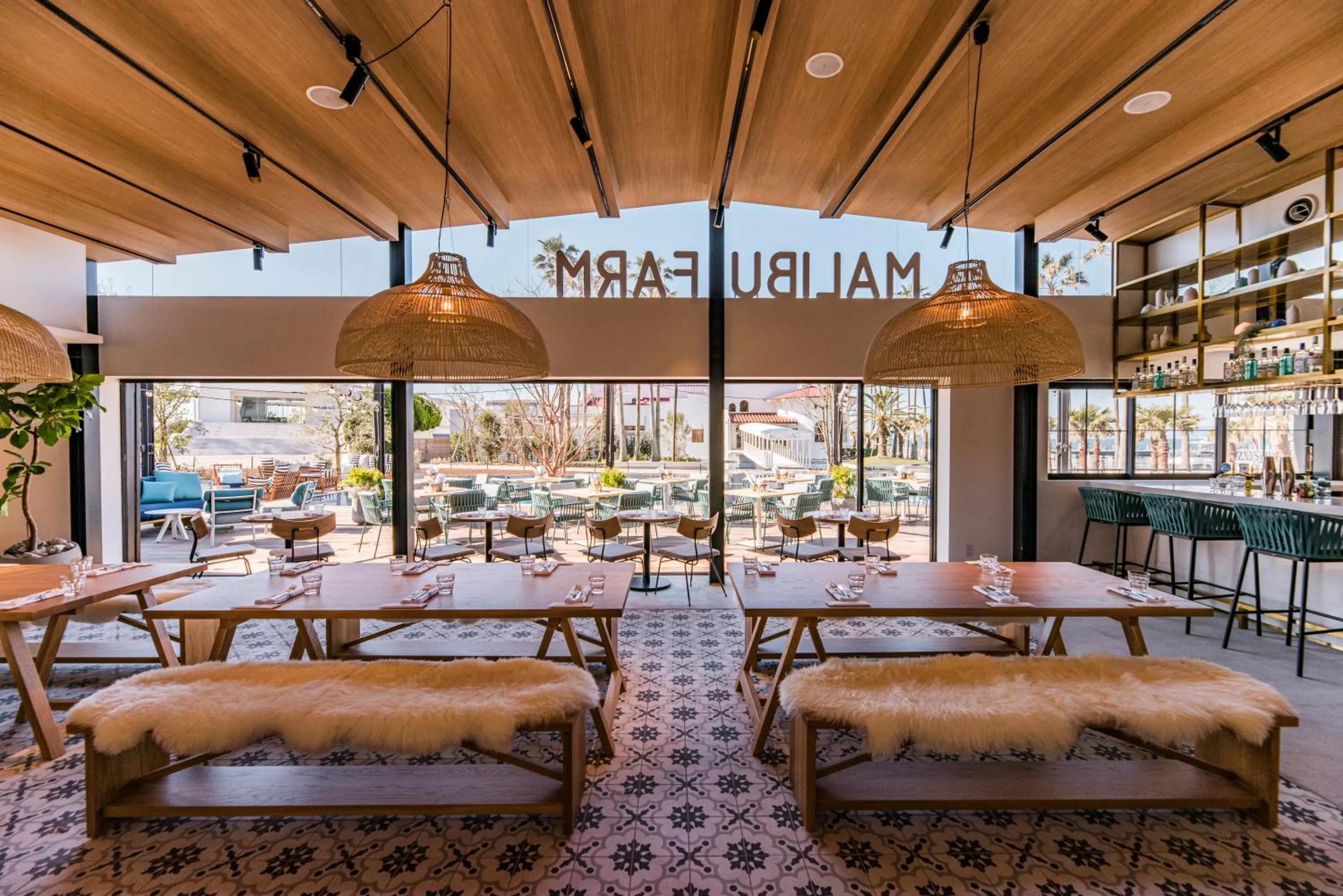 Restaurant/places to eat in MALIBU HOTEL