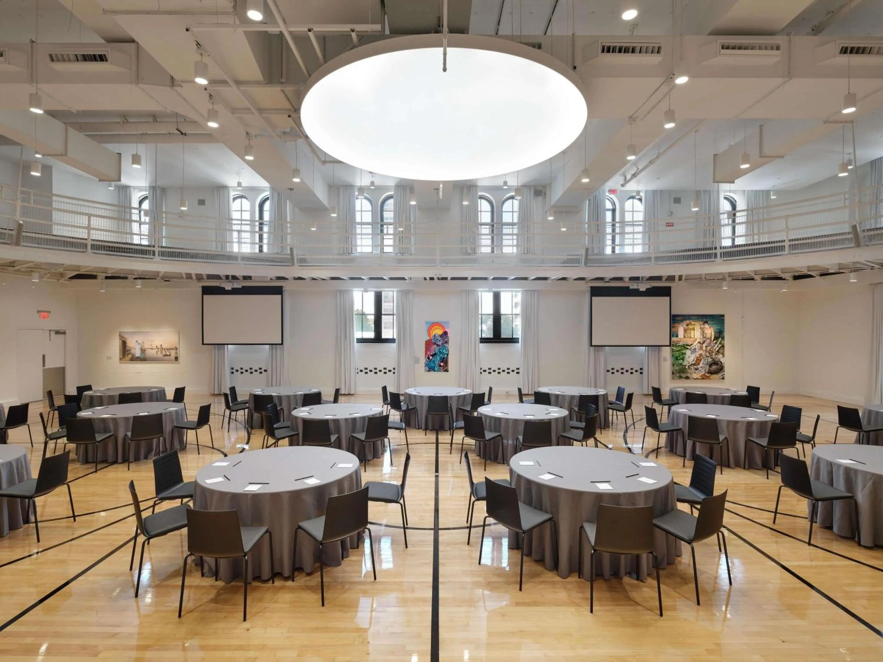 Meeting/conference room in 21c Museum Hotel St Louis