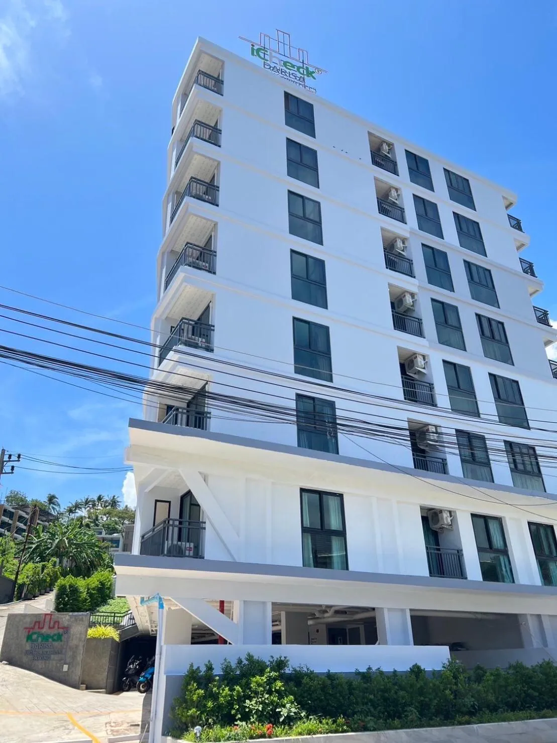 Property building in iCheck inn Darisa Patong