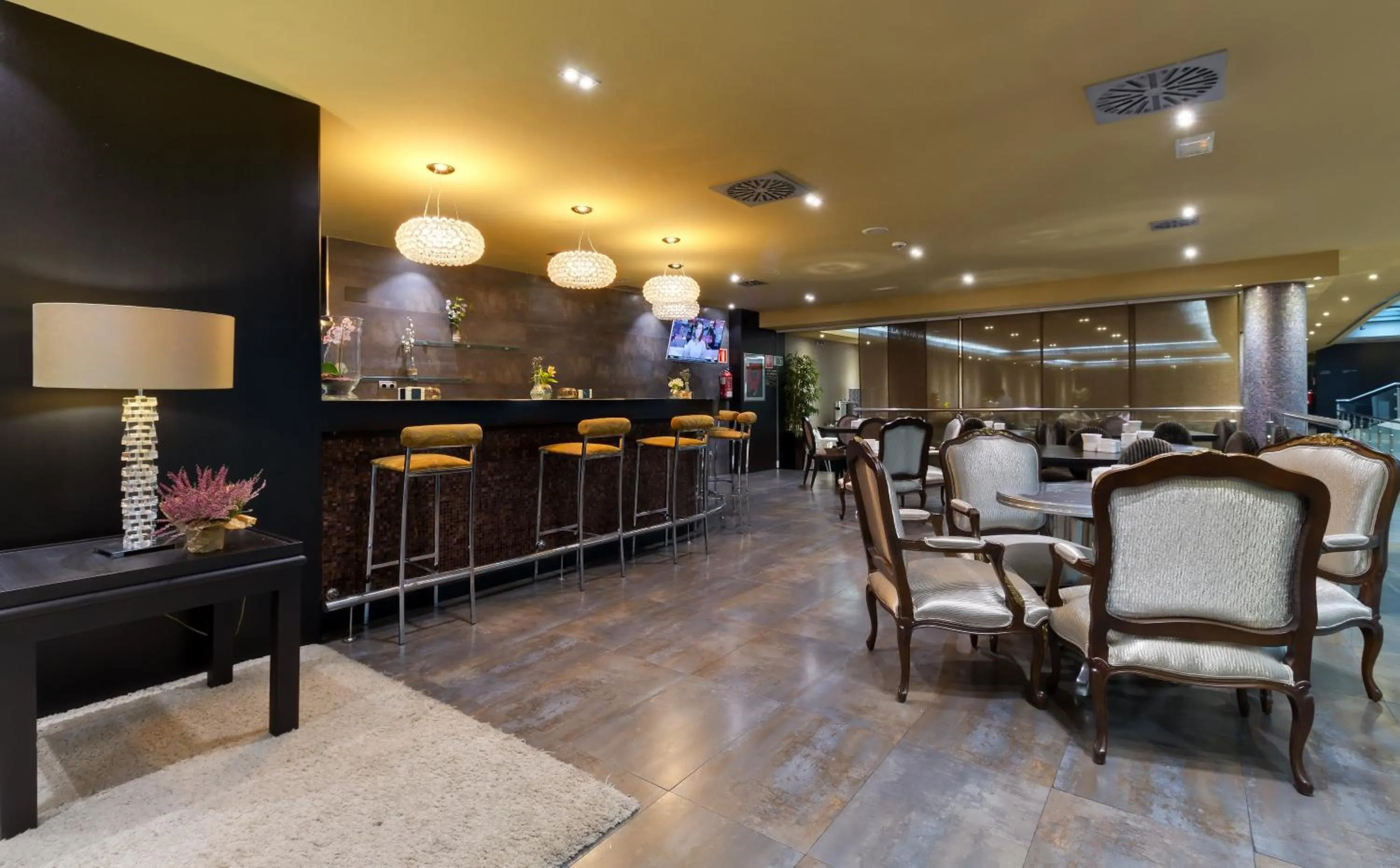 Lounge or bar in Iberik Santo Domingo Plaza Hotel