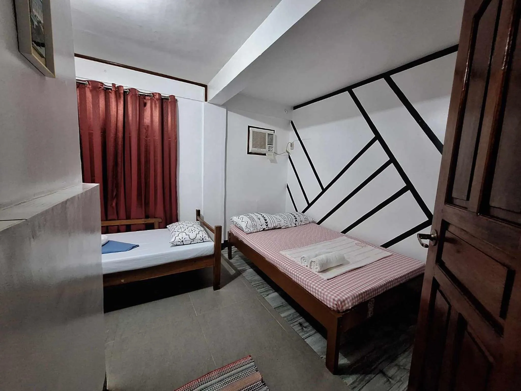 Bed in Blessed Inn Annex