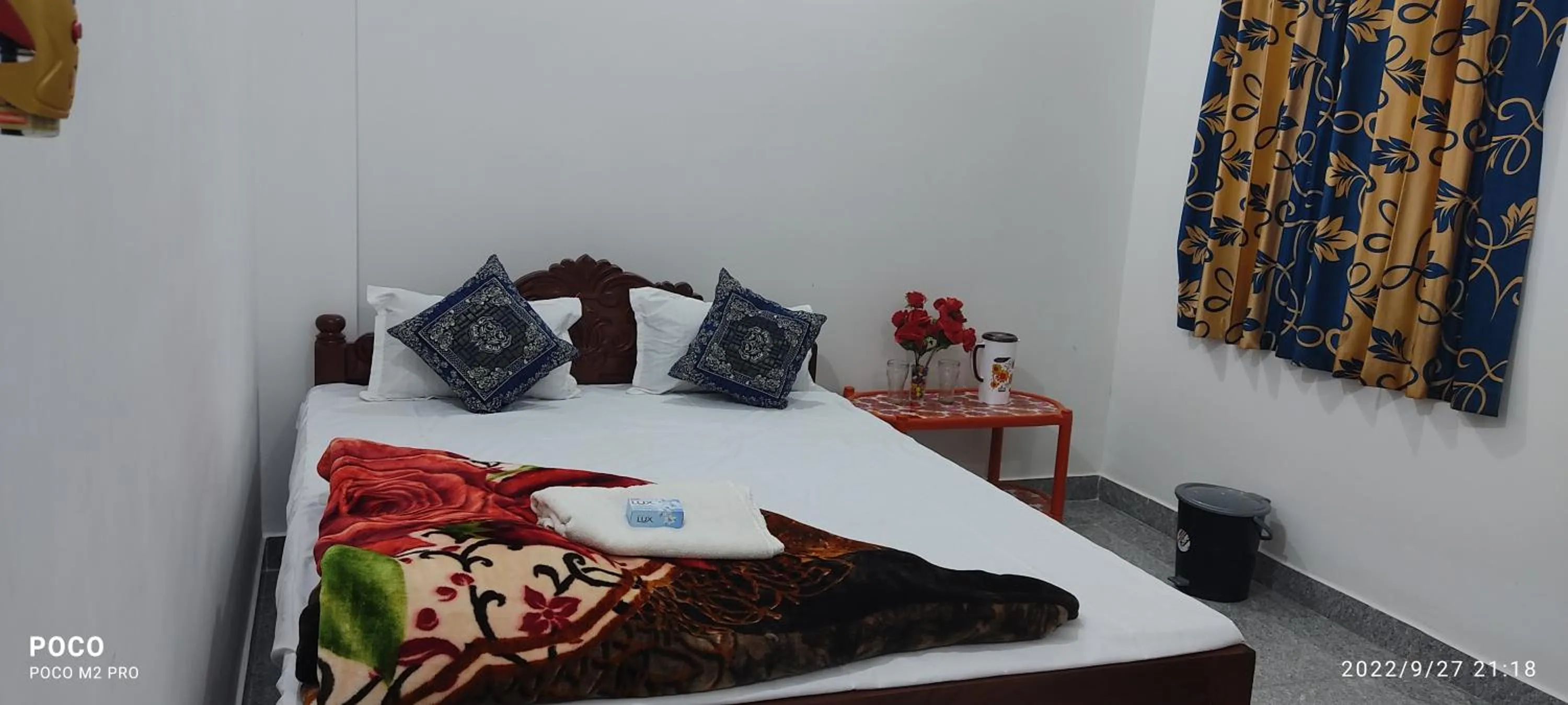 Bed in Hotel Neel Dipayan