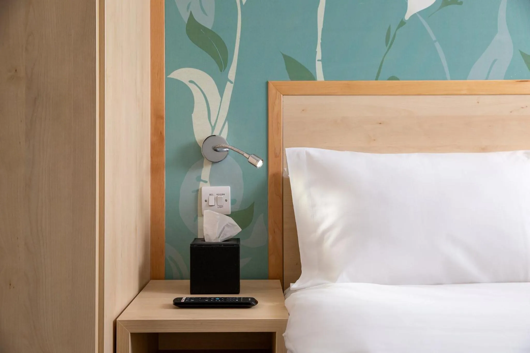 Photo of the whole room, Bed in Bedford Hotel