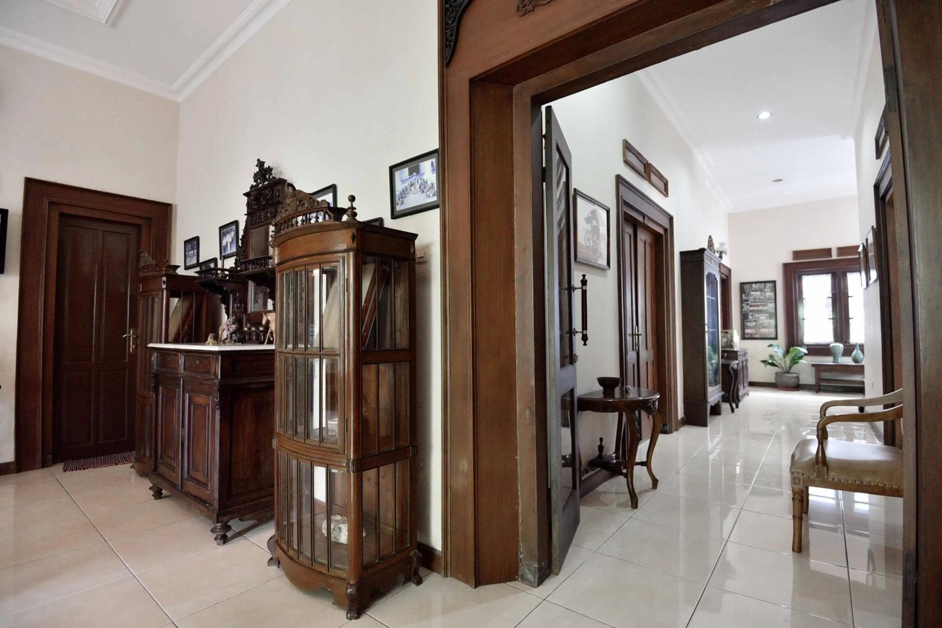 Ndalem Maharani Guest House