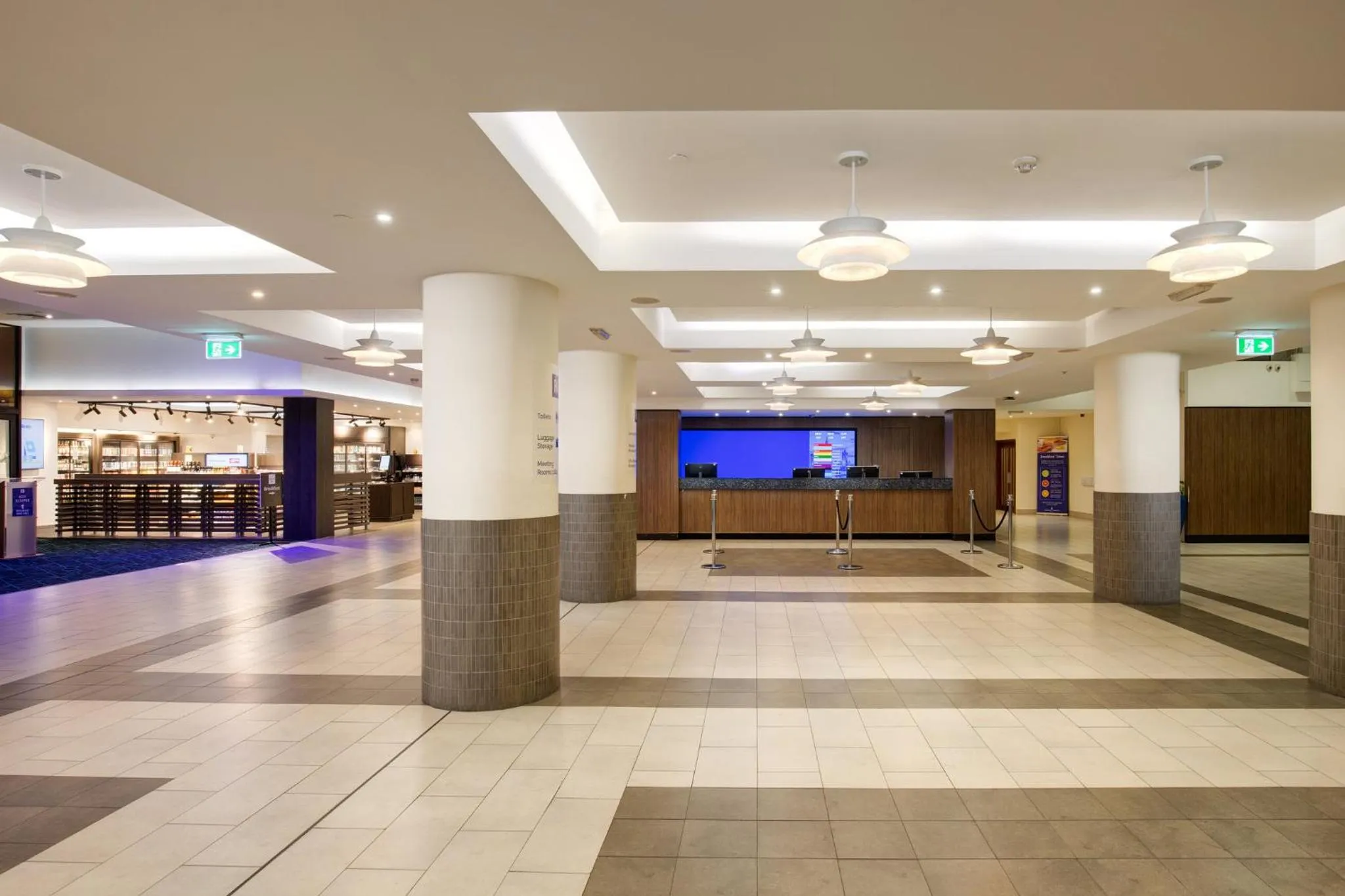 Lobby or reception in Royal National Hotel