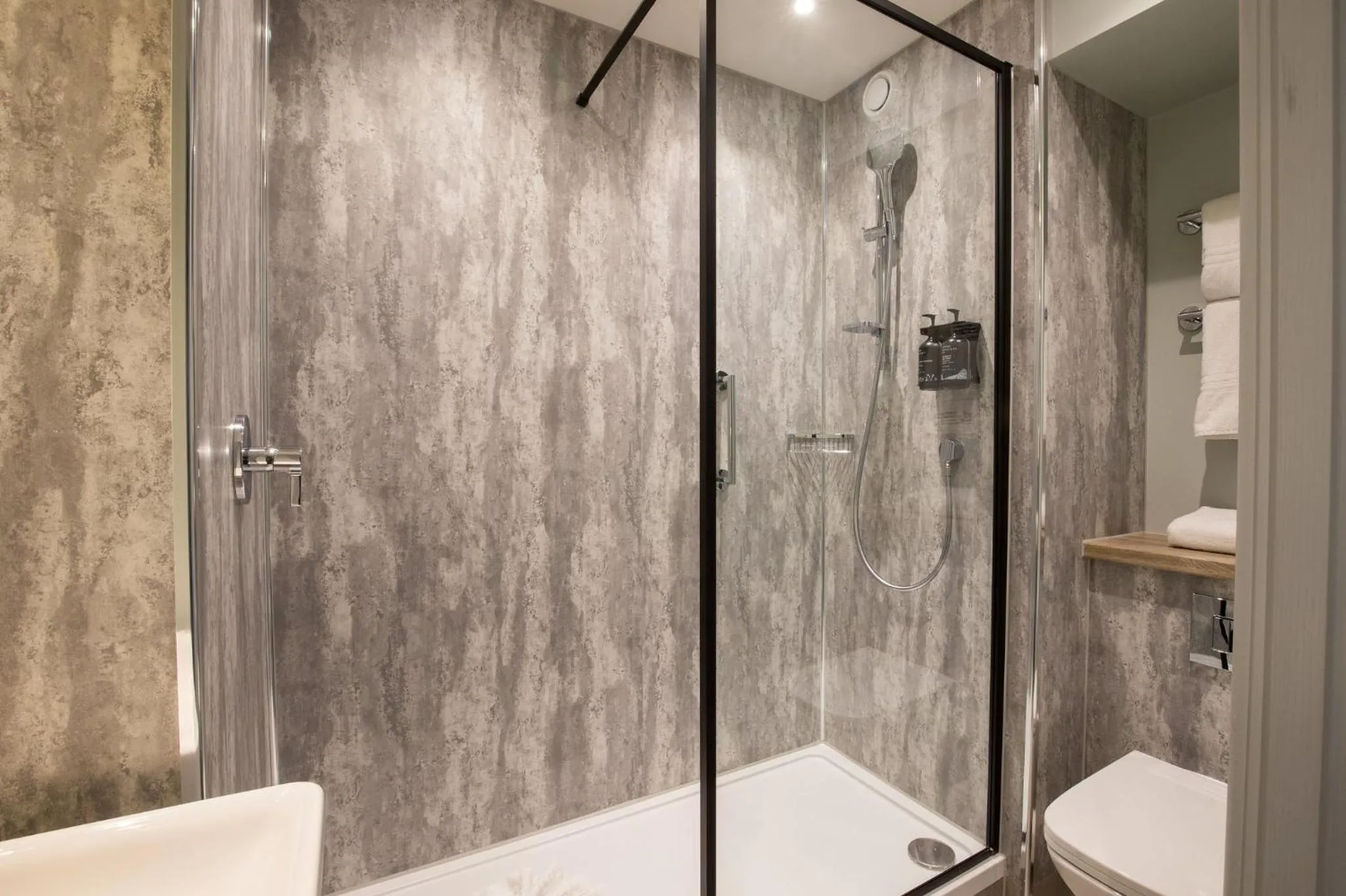 Bathroom in Royal National Hotel