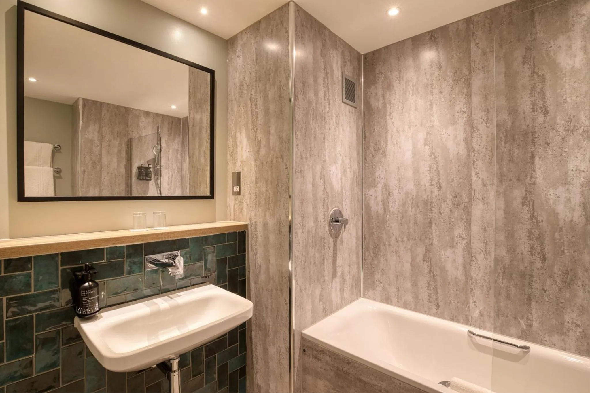 Bathroom in Royal National Hotel