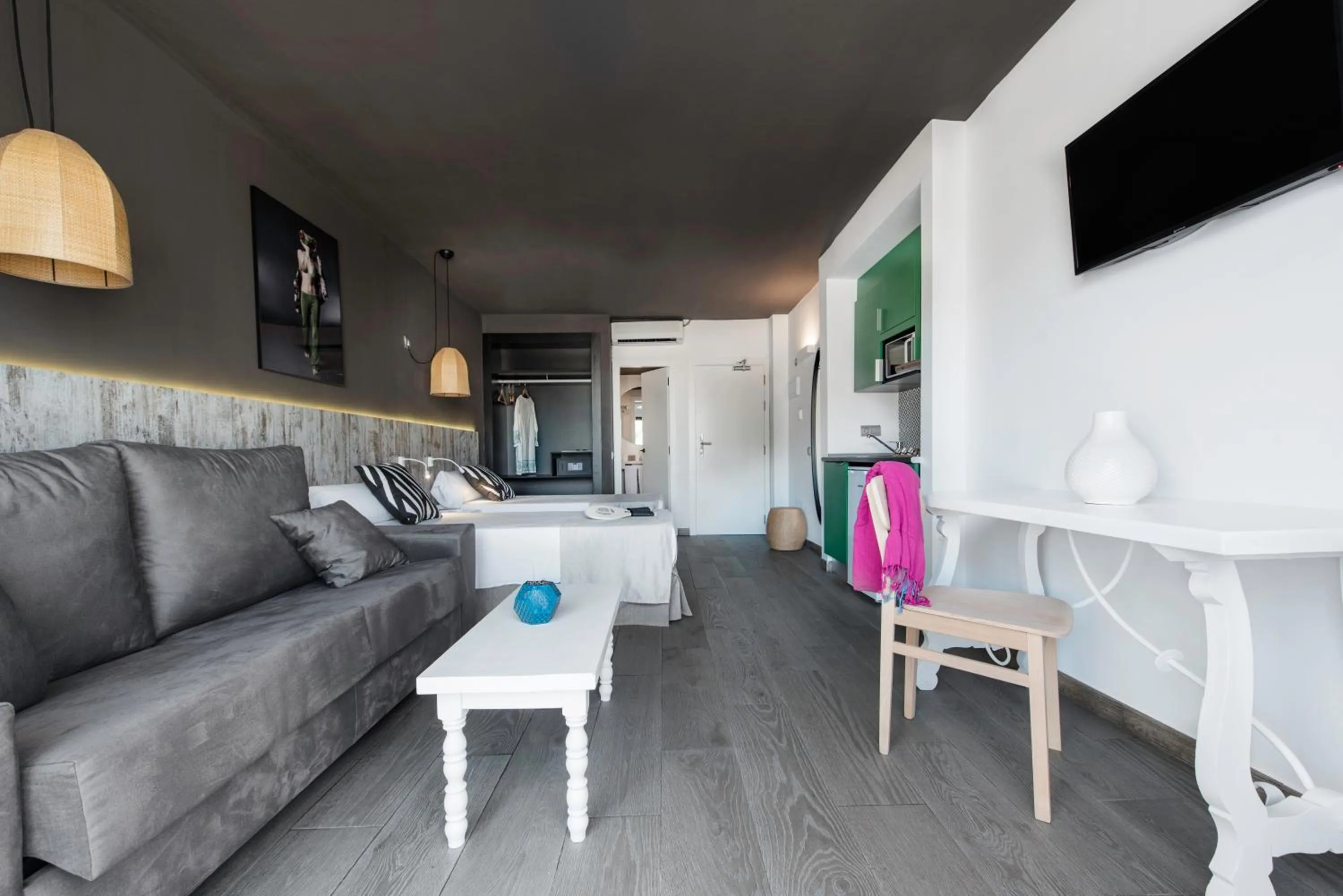 Photo of the whole room in Aparthotel Vibra Mogambo - Adults only