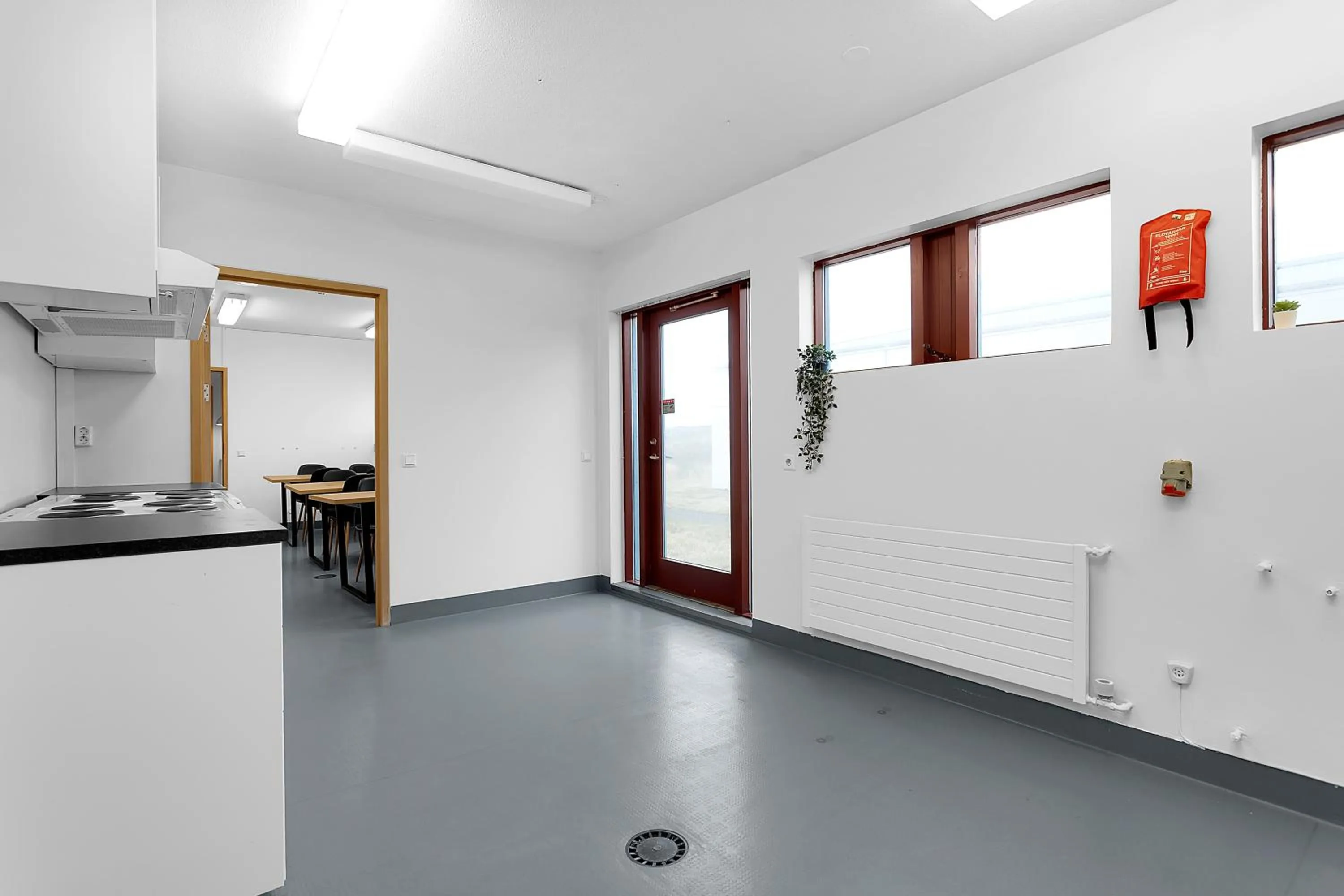 Kitchen or kitchenette in Víðines Guesthouse