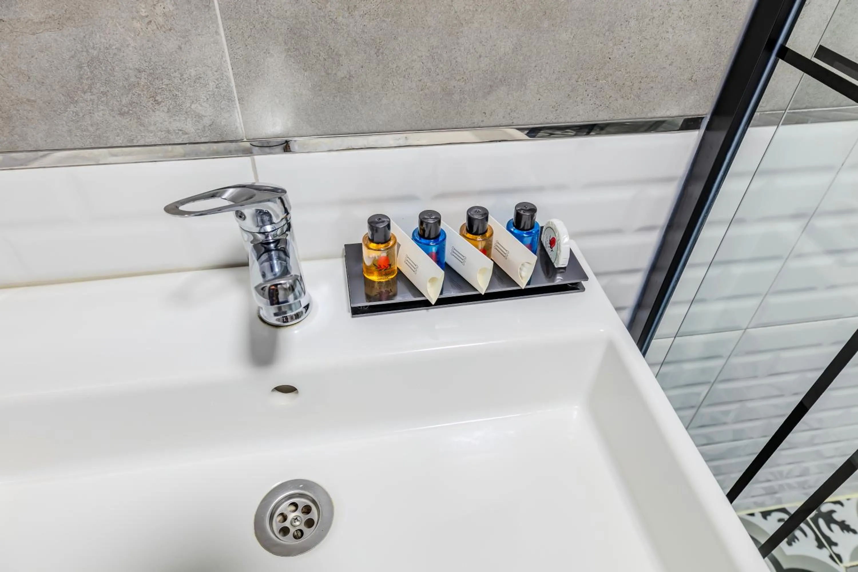 Bathroom in Intercity Hotel Istanbul Airport