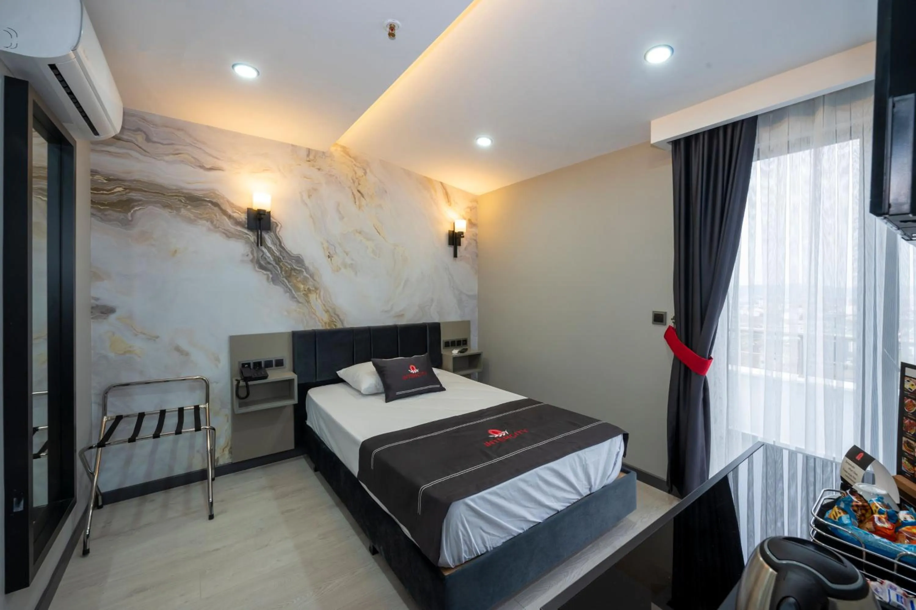 Photo of the whole room, Bed in Intercity Hotel Istanbul Airport