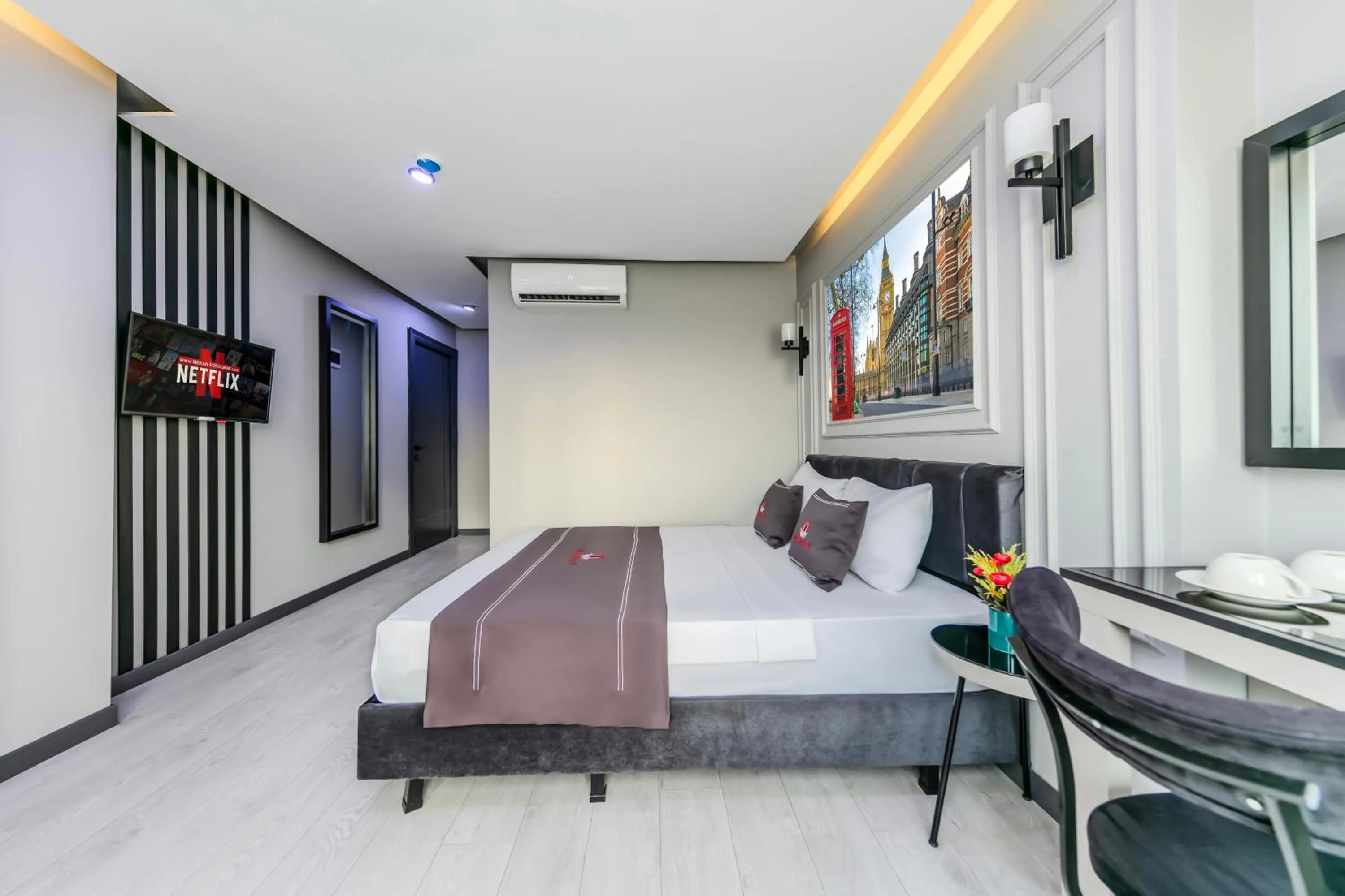 Photo of the whole room, Bed in Intercity Hotel Istanbul Airport