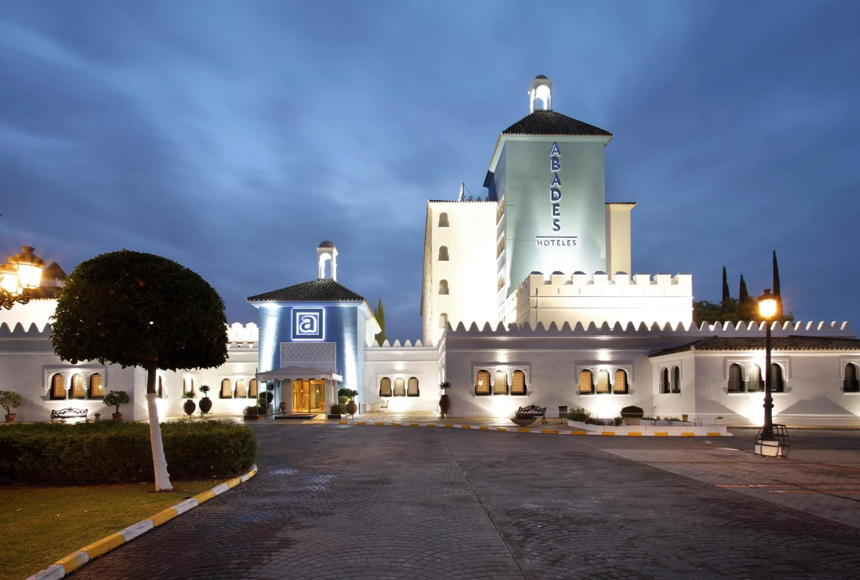 Facade/entrance in Hotel Abades Benacazon