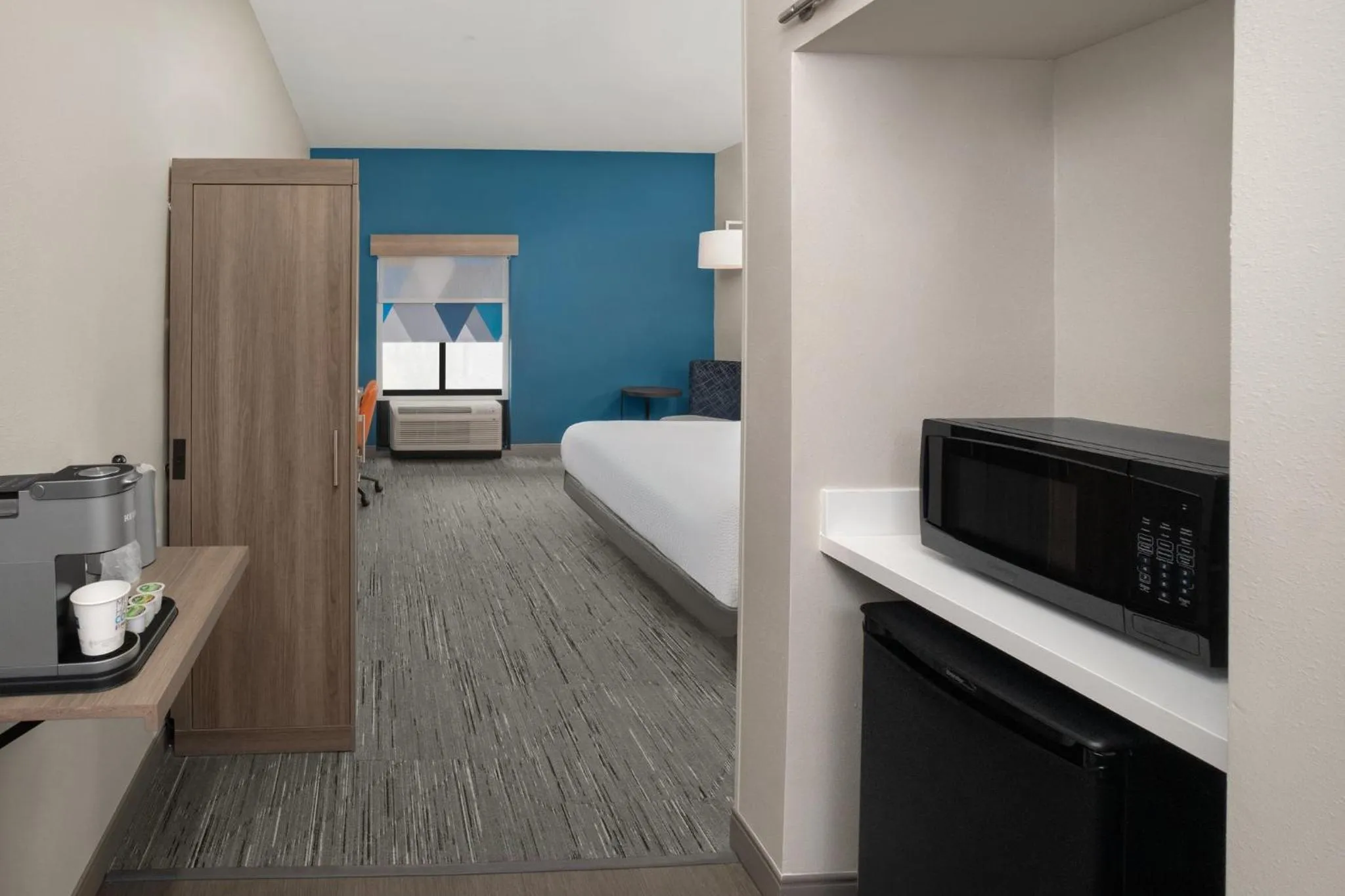 Photo of the whole room, Bed in Holiday Inn Express - Hattiesburg West - Univ Area