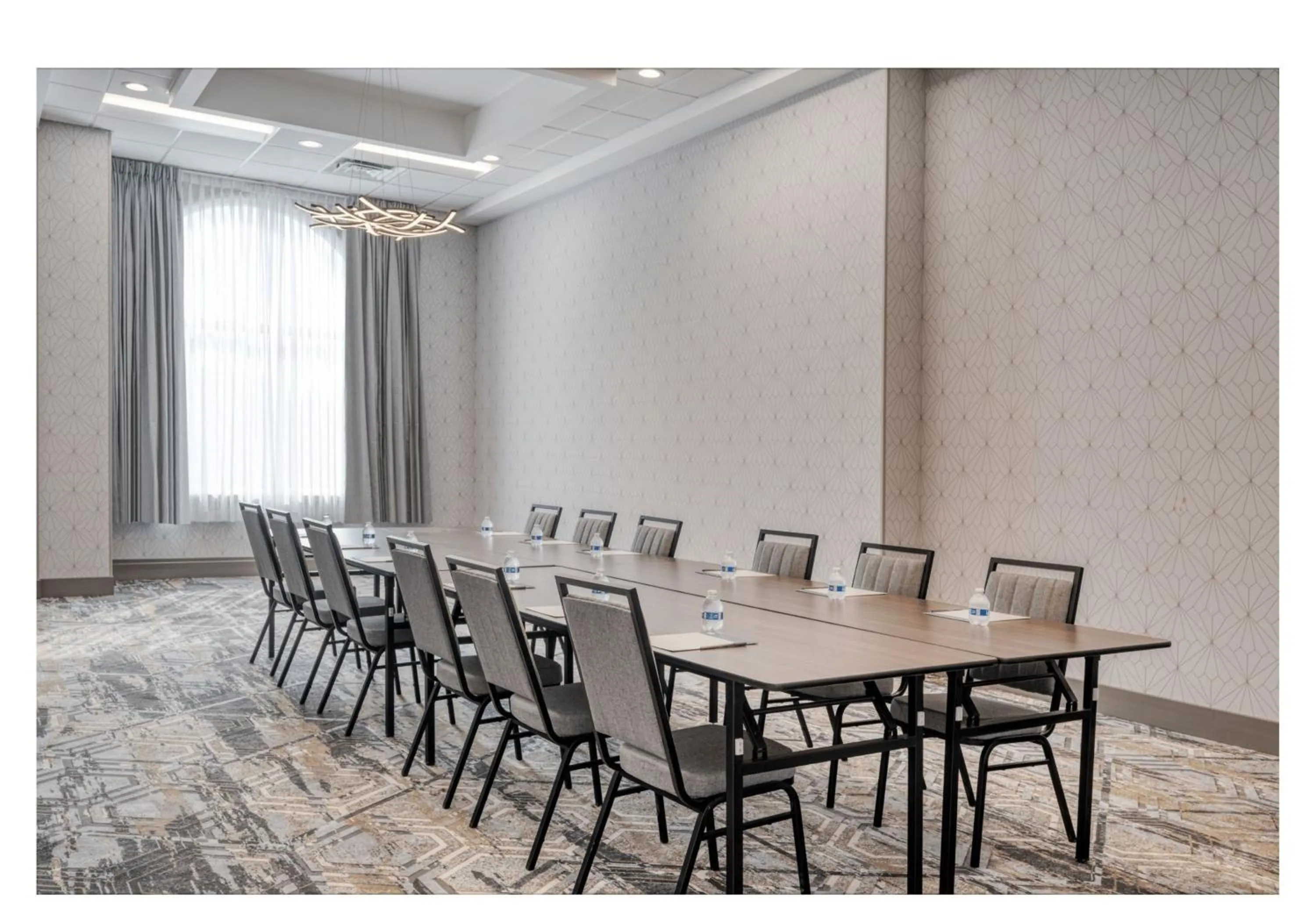 Meeting/conference room in Staybridge Suites Federal Way - Seattle South by IHG