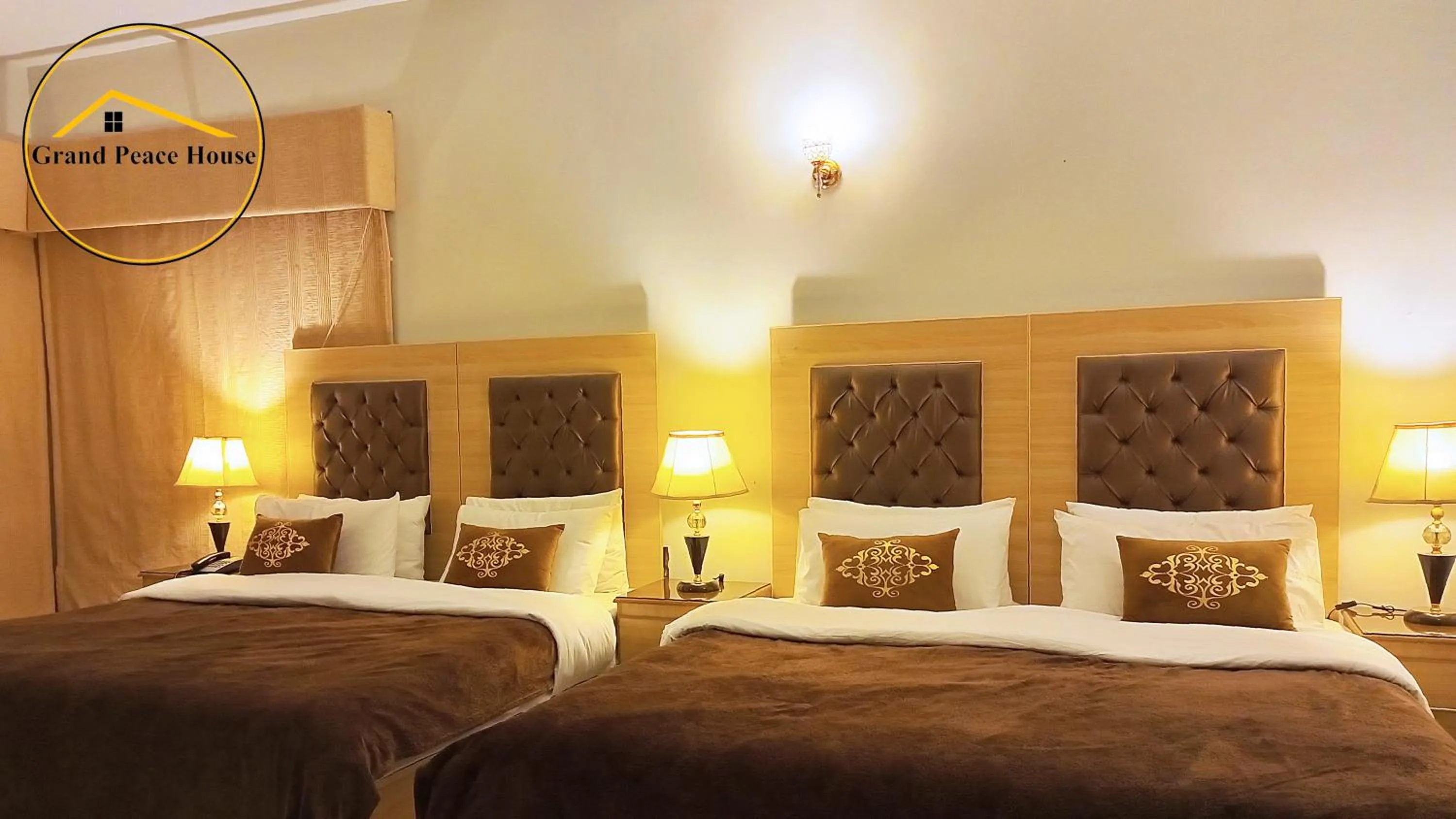 Bed in Grand Peace House II