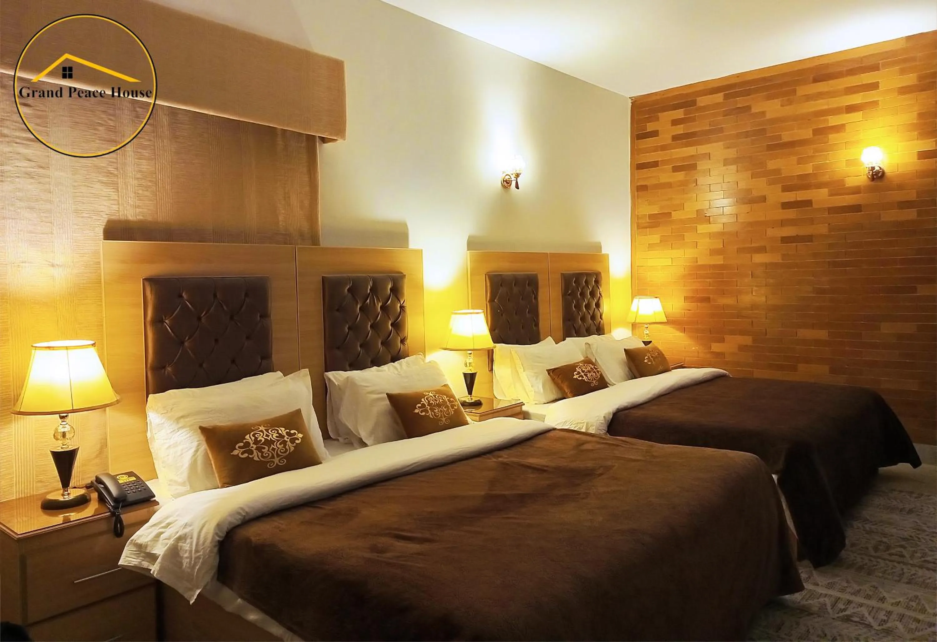 Bed in Grand Peace House II