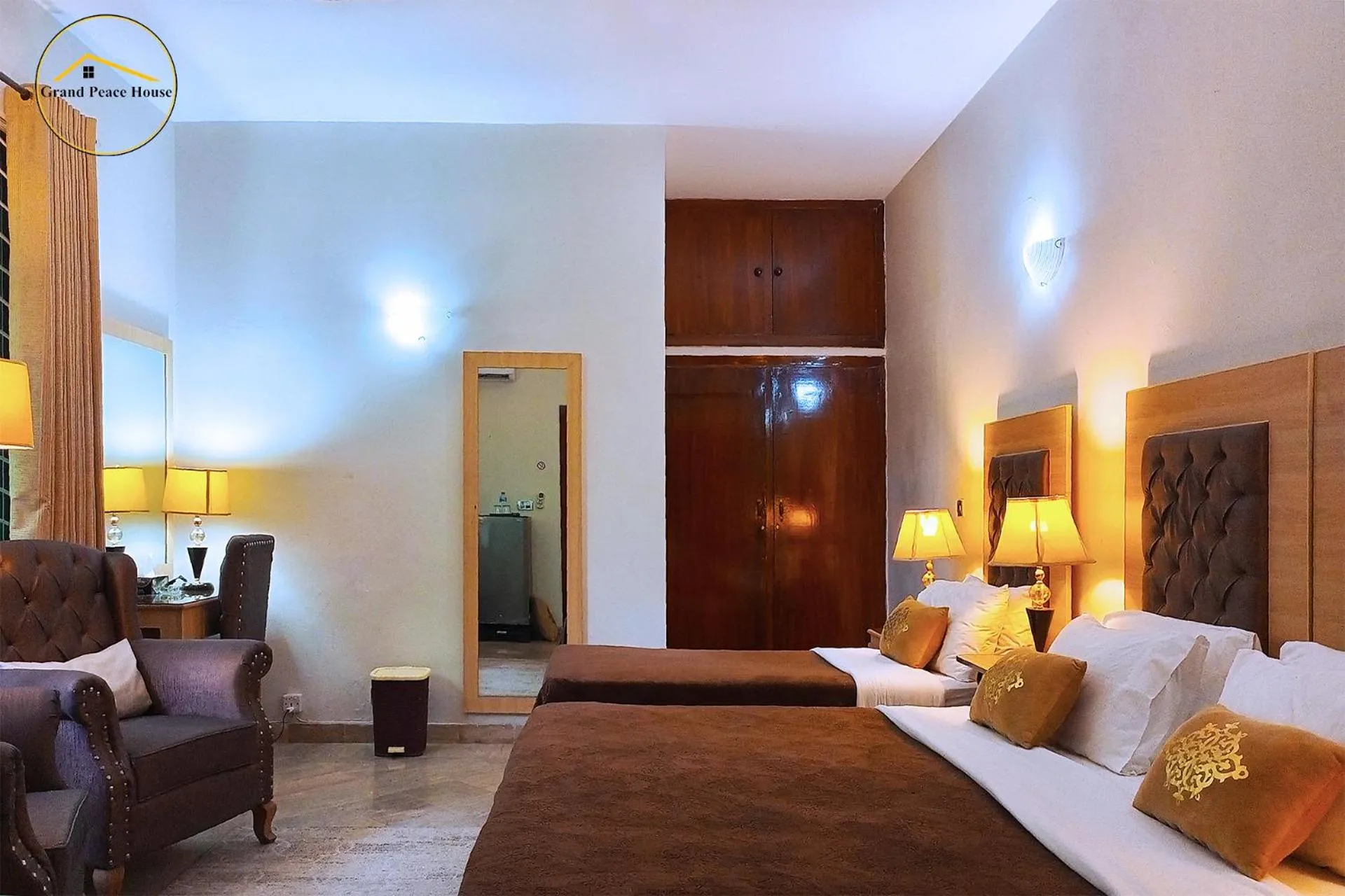 Bed in Grand Peace House II