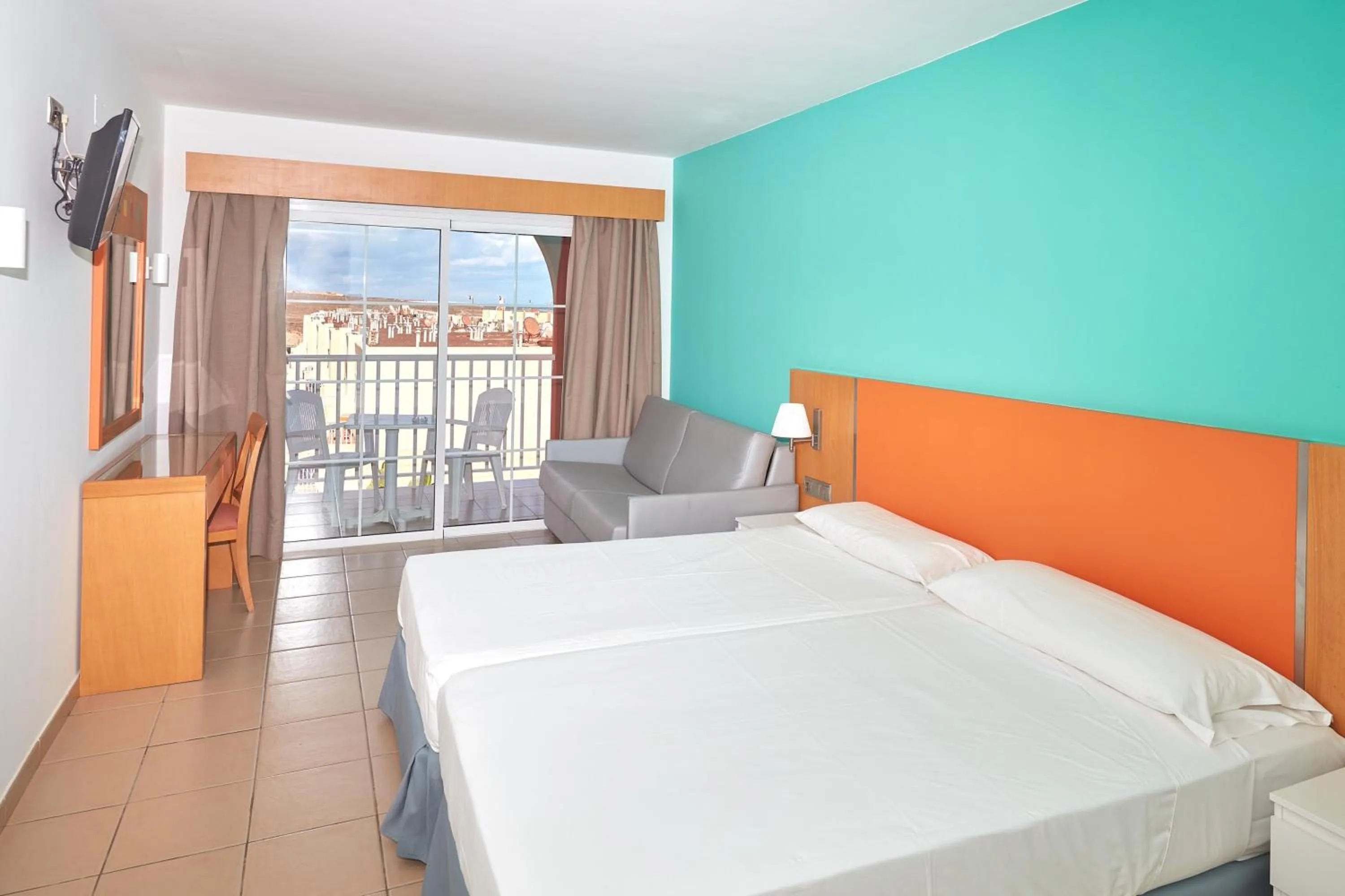 Bed in Hotel Chatur Costa Caleta