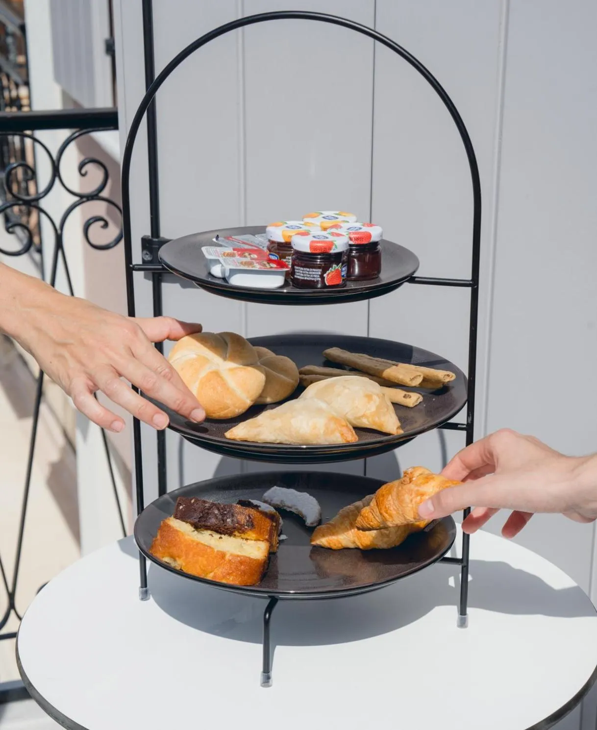 Breakfast in Riviera Suites