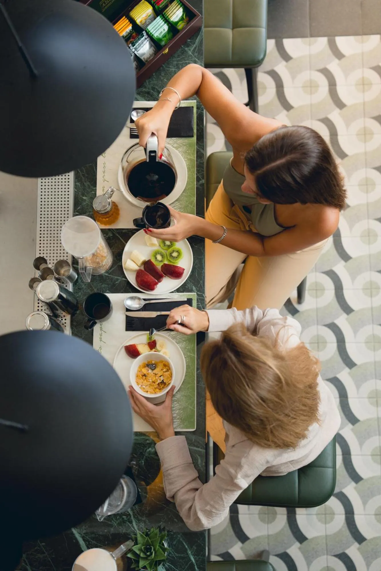 Lounge or bar in Riviera Suites