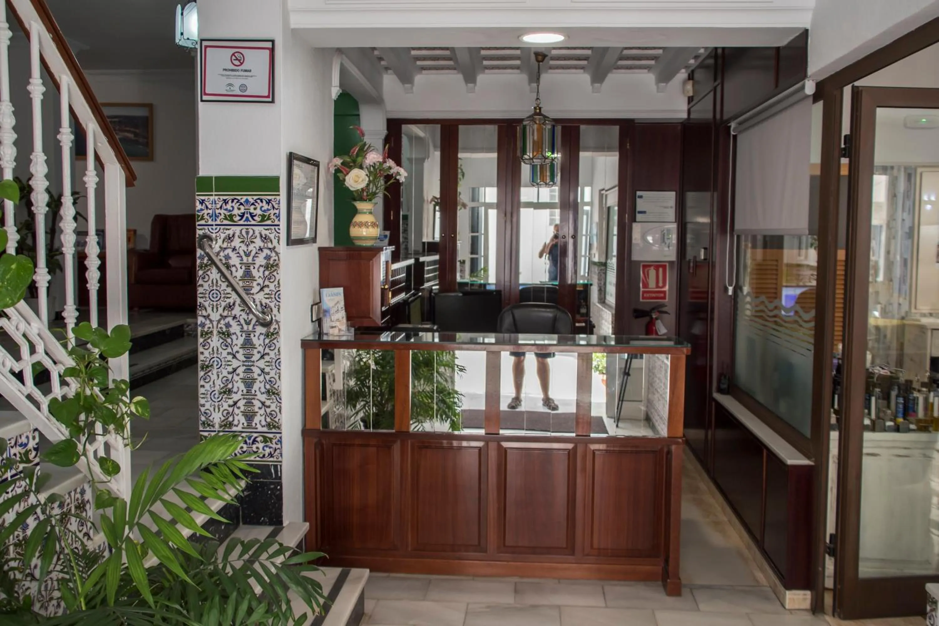 Facade/entrance in Hotel Oasis