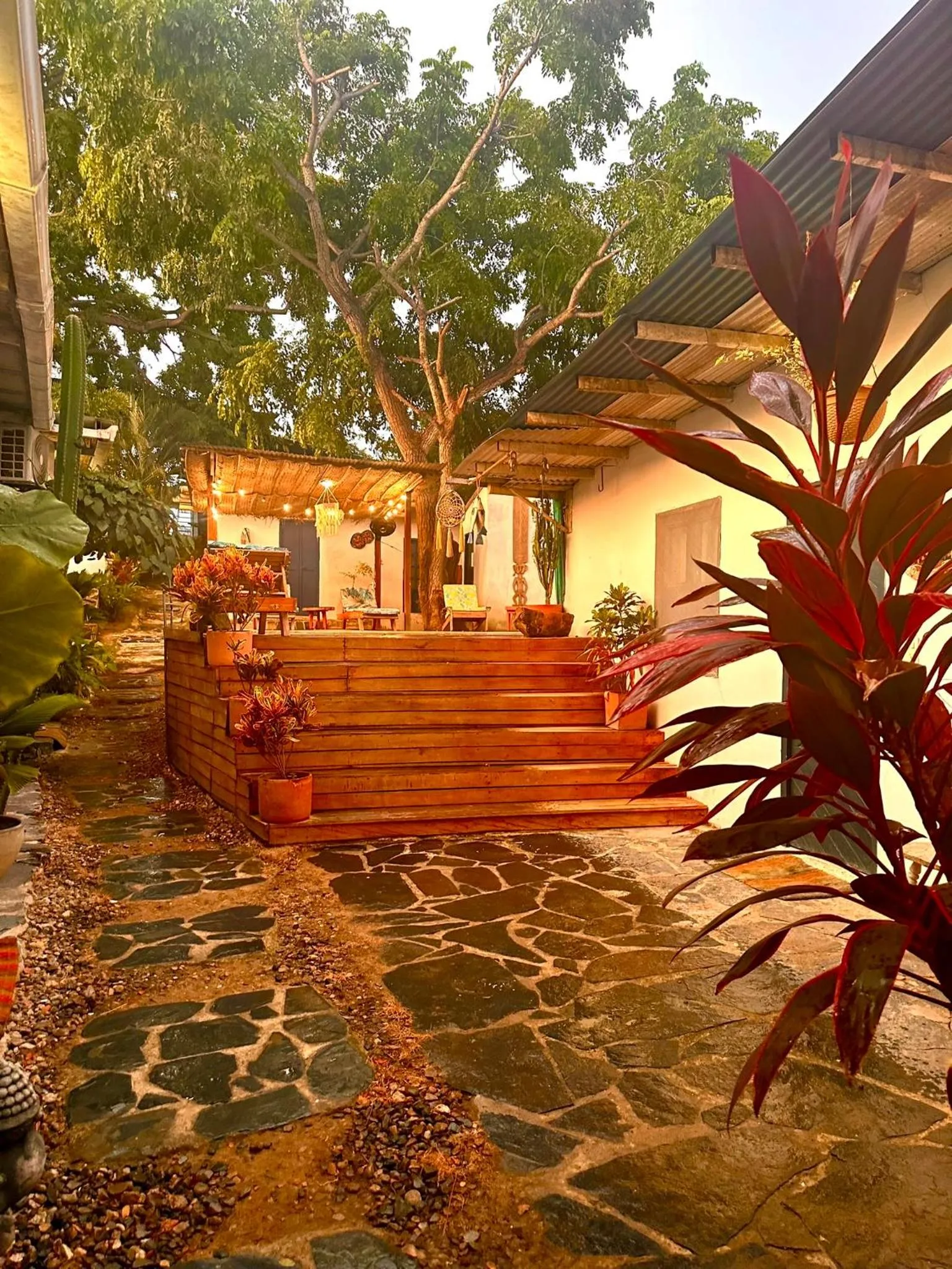 HOTEL RENASCI PALOMINO