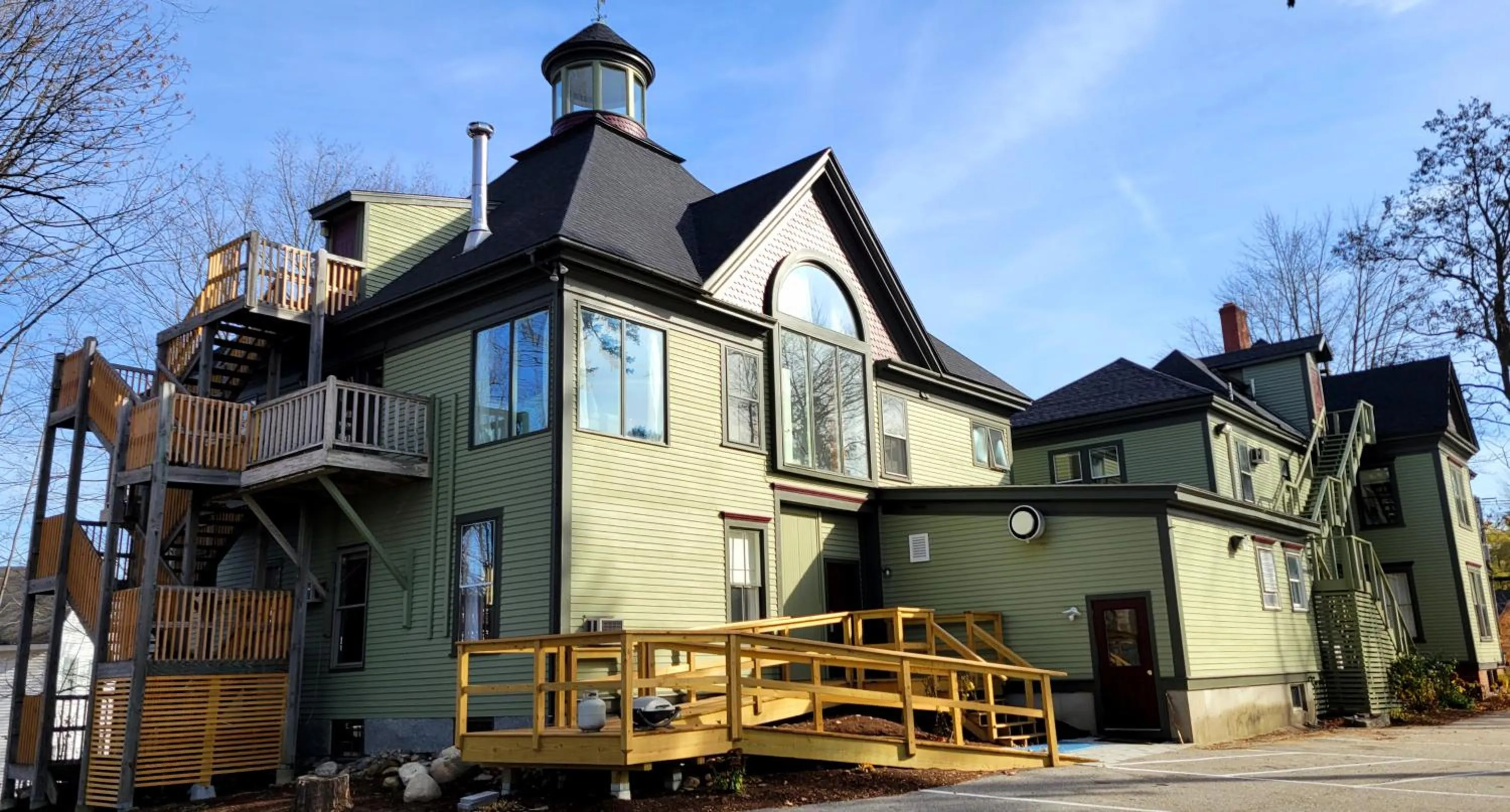 The Elizabeth Inn and Restaurant