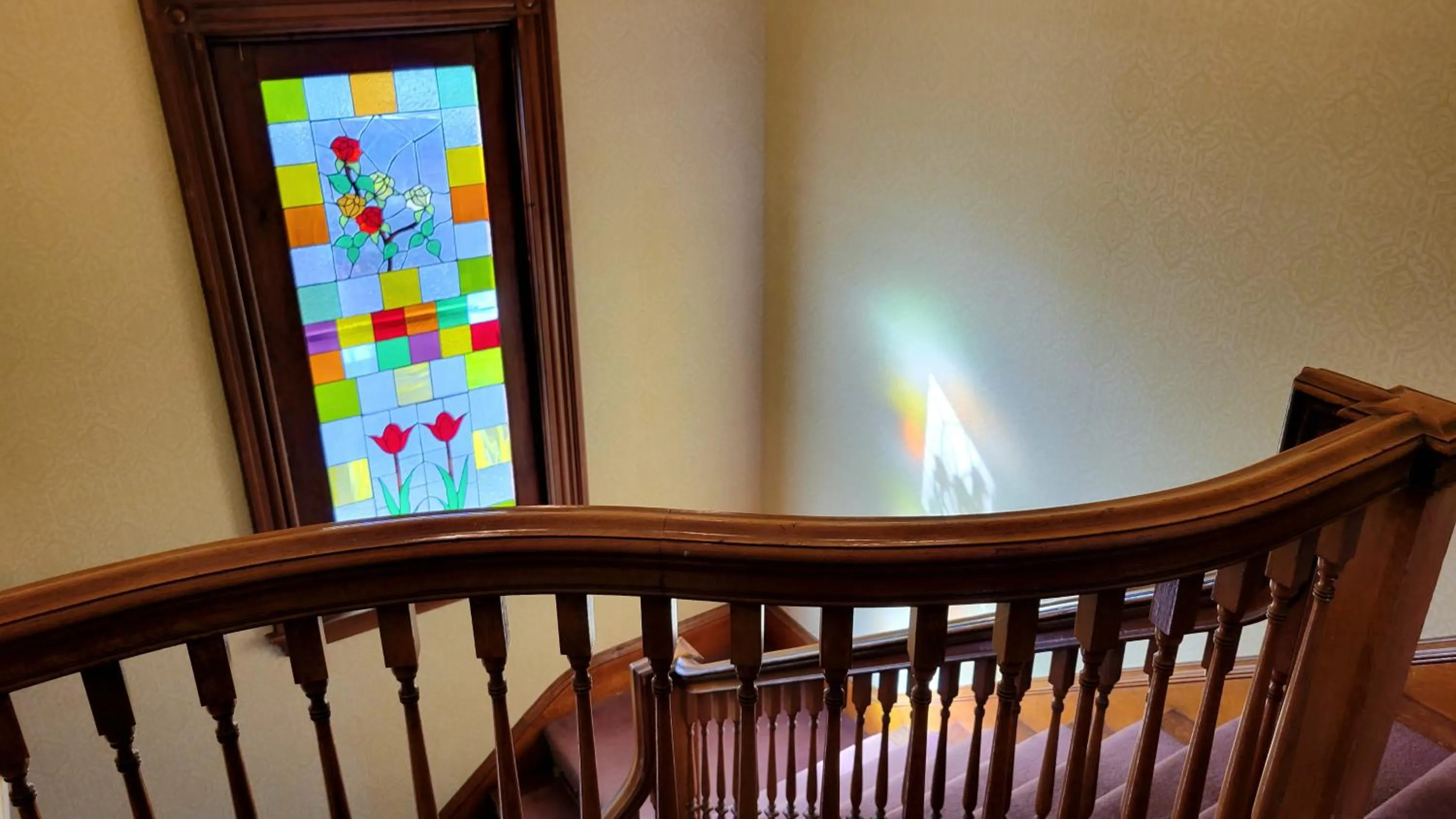 The Elizabeth Inn and Restaurant