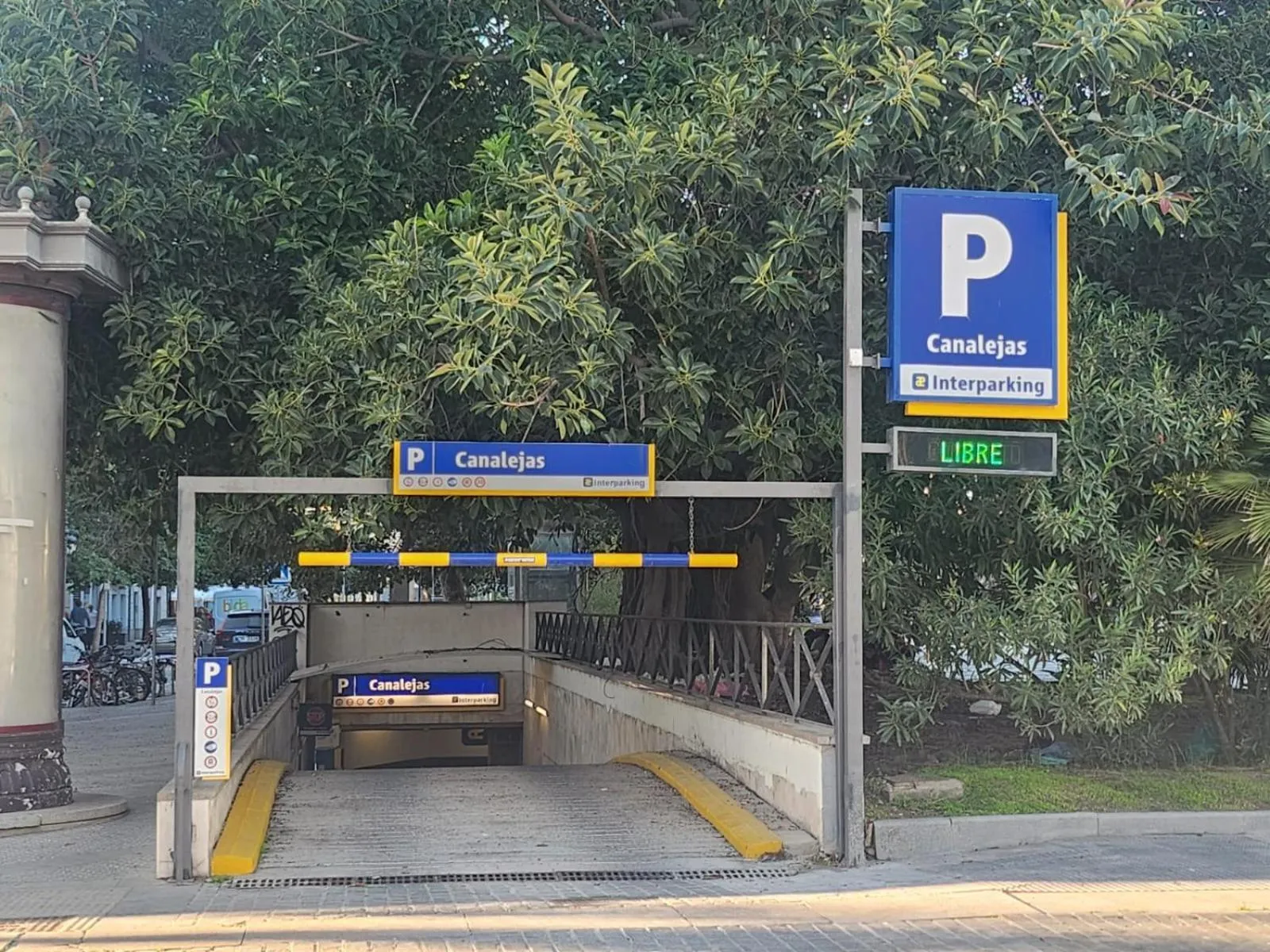 Parking in Soho Boutique Cádiz