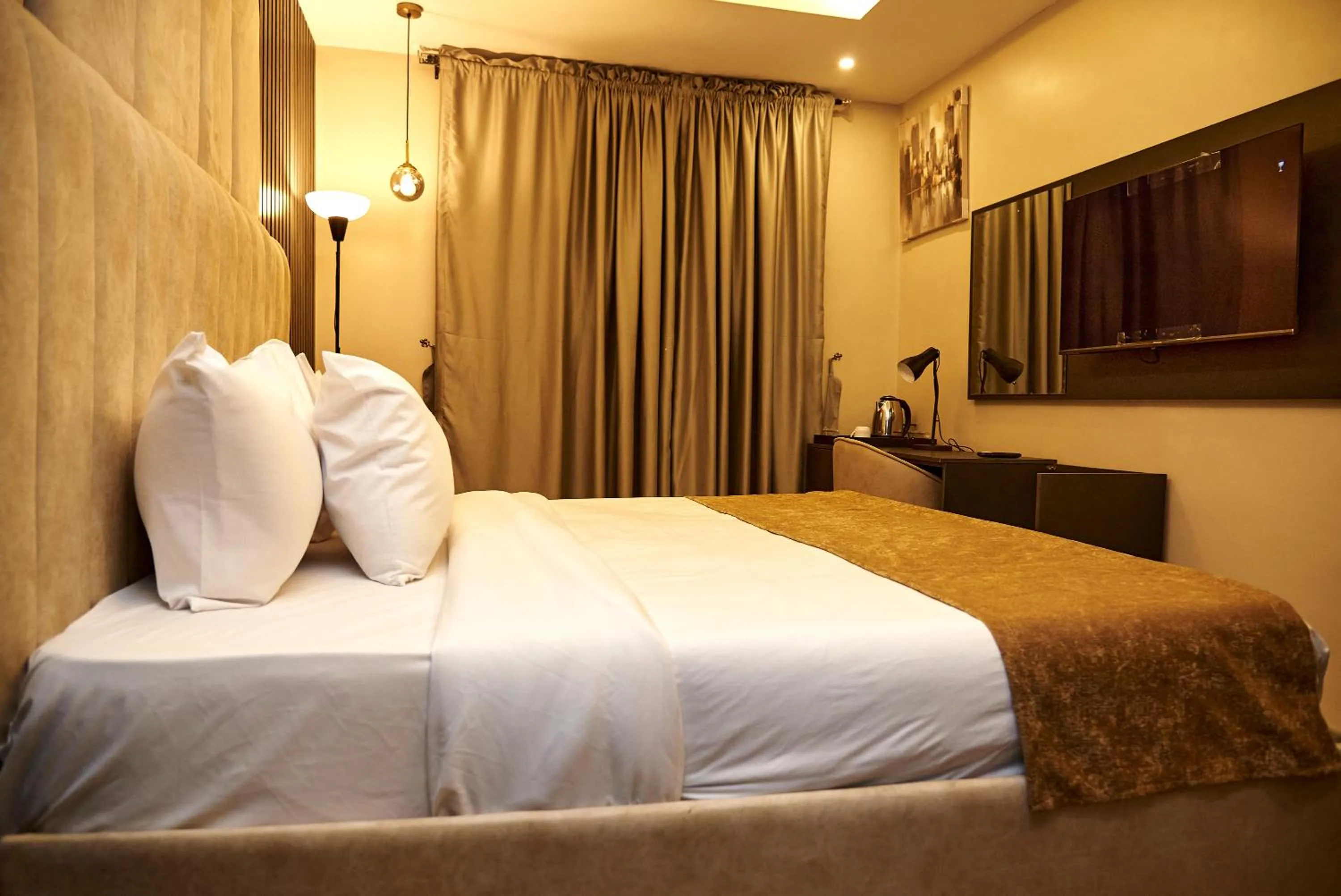 Bed in Mayfair Hotel Wuse2 Abuja