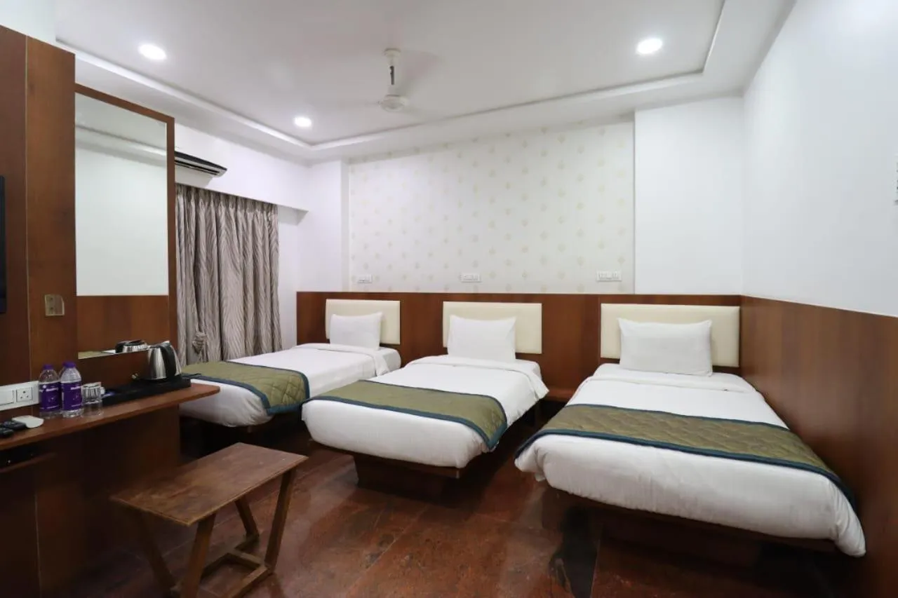 Bedroom, Bed in HOTEL CENTER POINT