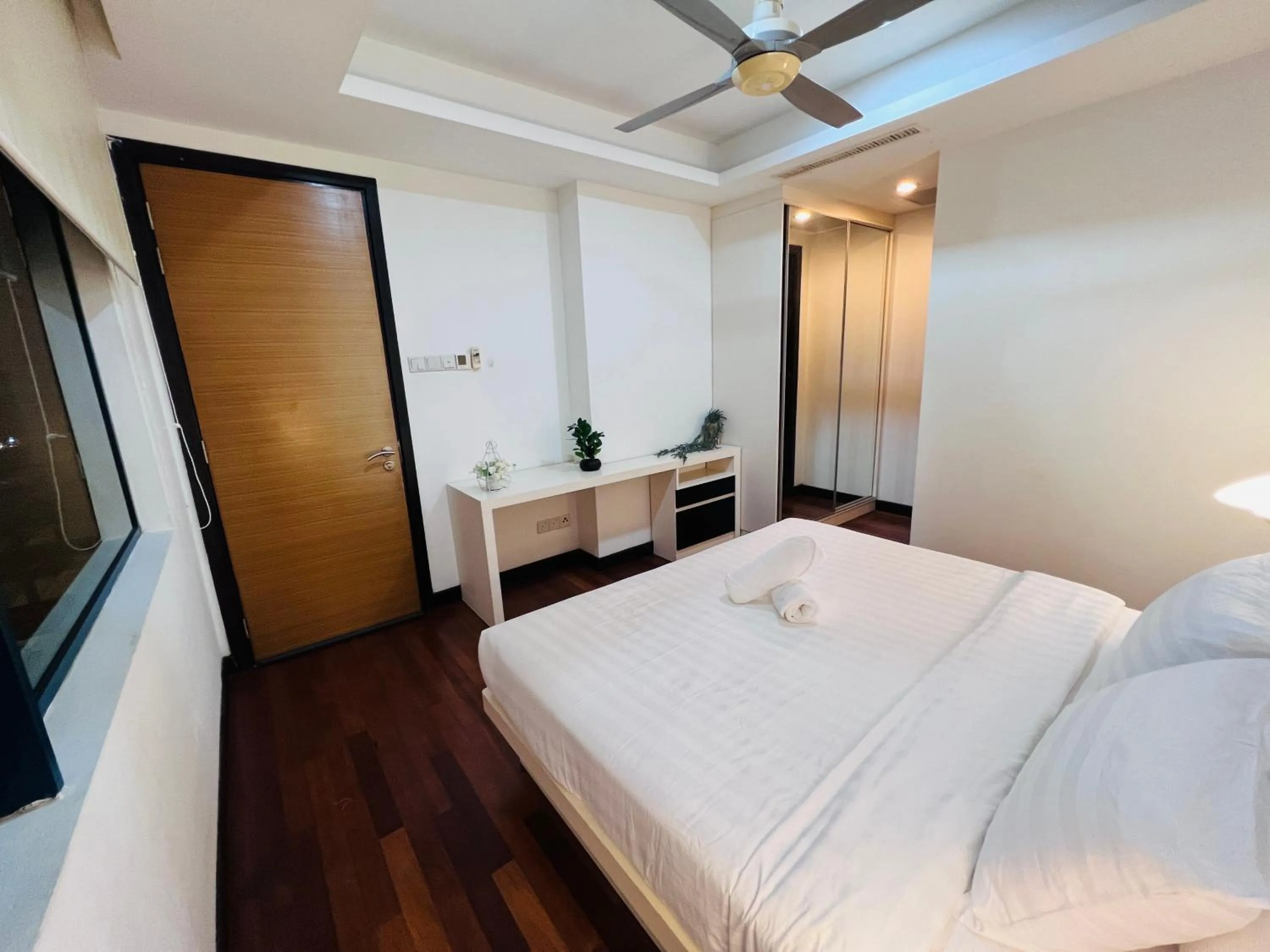 Bed in CozyHome Suites @ Casa Residency