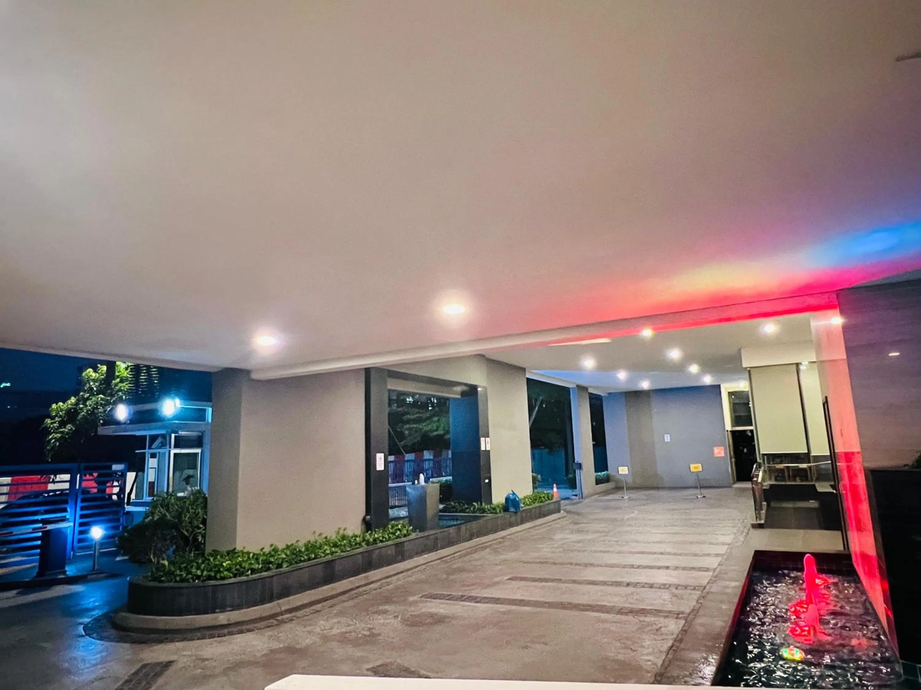 CozyHome Suites @ Casa Residency