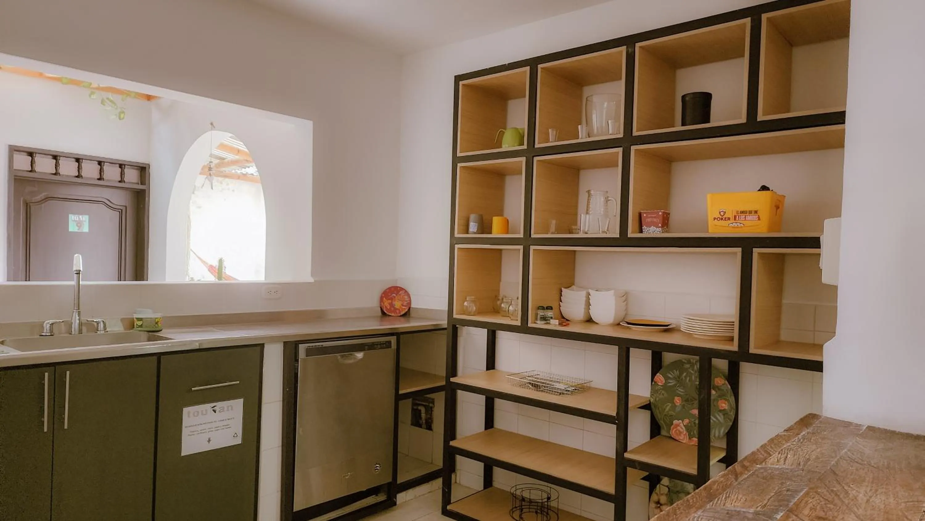 Kitchen or kitchenette in Tuki Hostel & Lounge