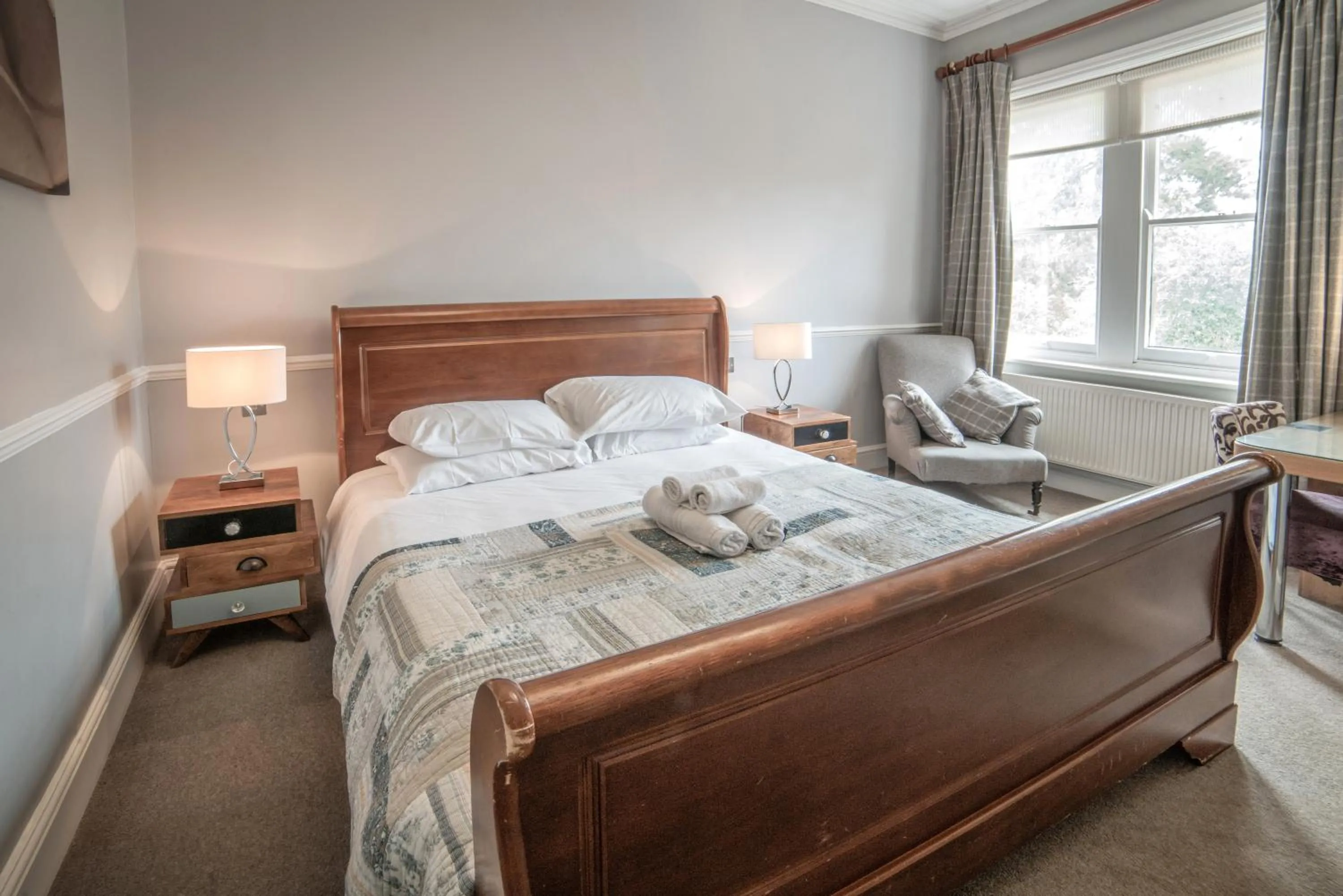 Bed in 100 Banbury Road Oxford - formerly Parklands